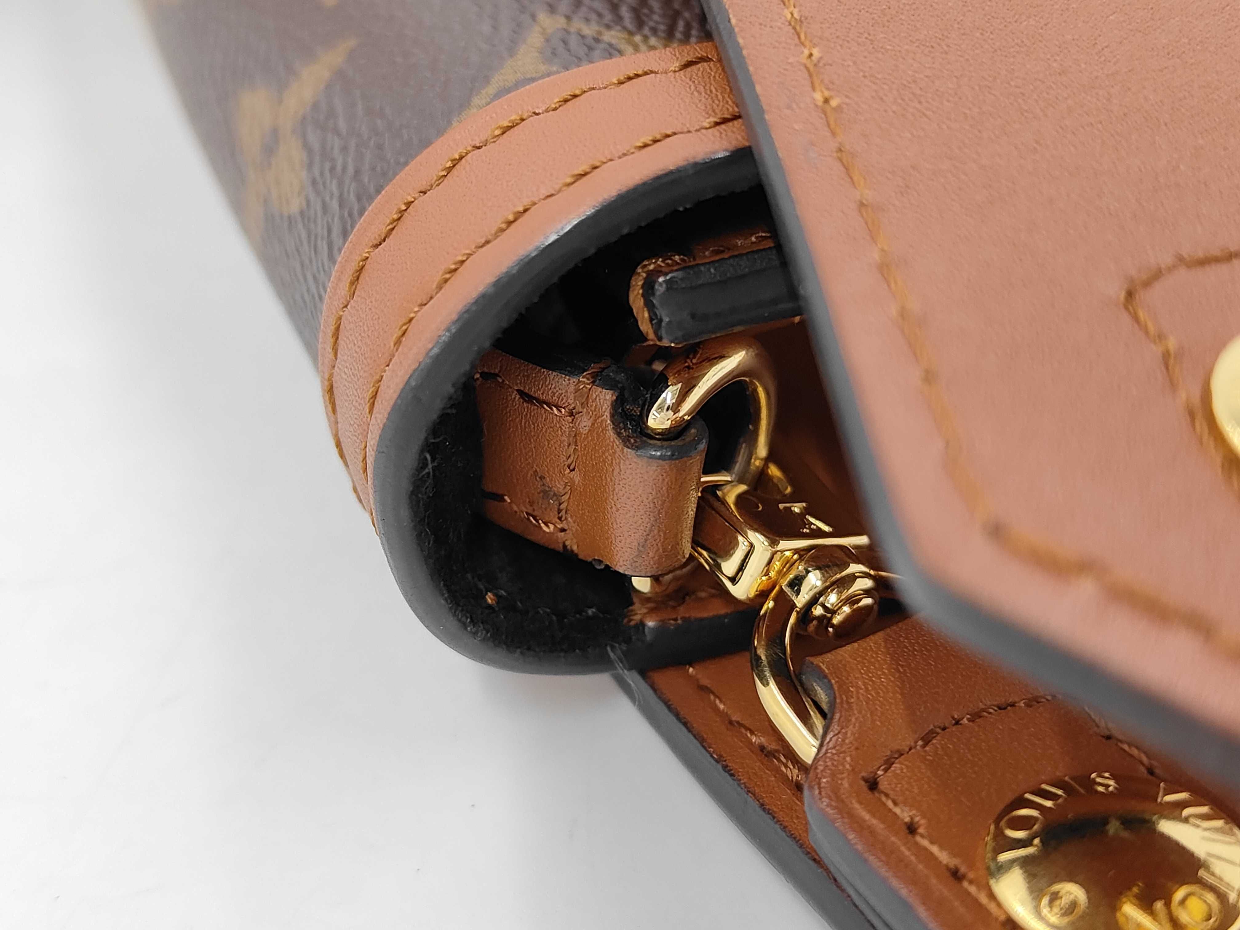 LV M44586 Shoulder Bag — view 3