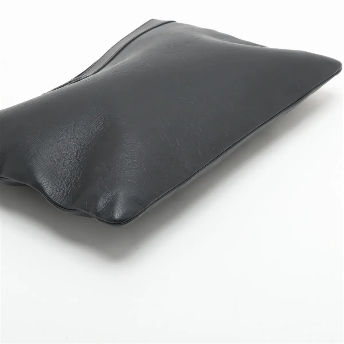 Monogram Shadow Pochette Discovery M62903 UB2119 Black — view 4