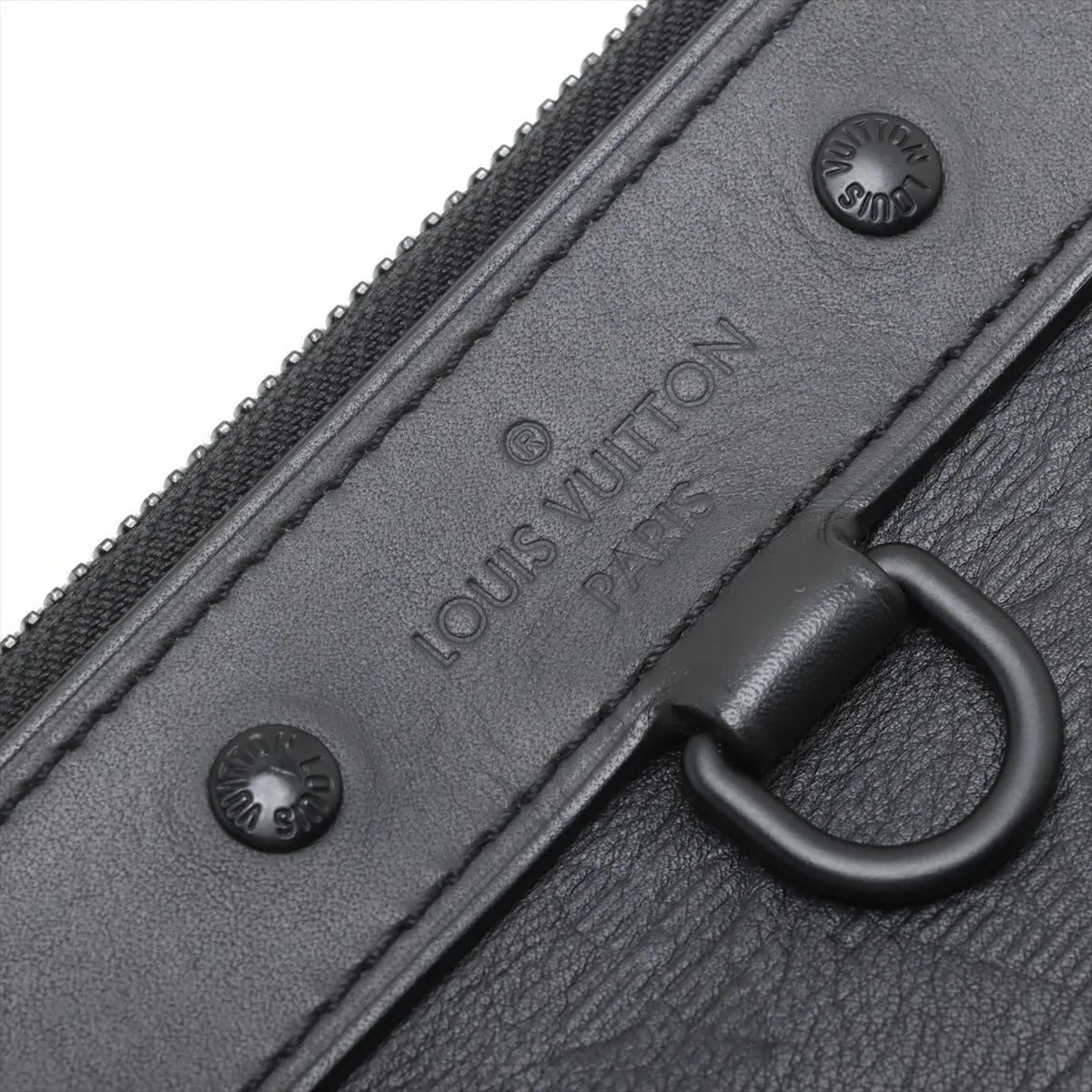 Monogram Shadow Pochette Discovery M62903 UB2119 Black — view 8