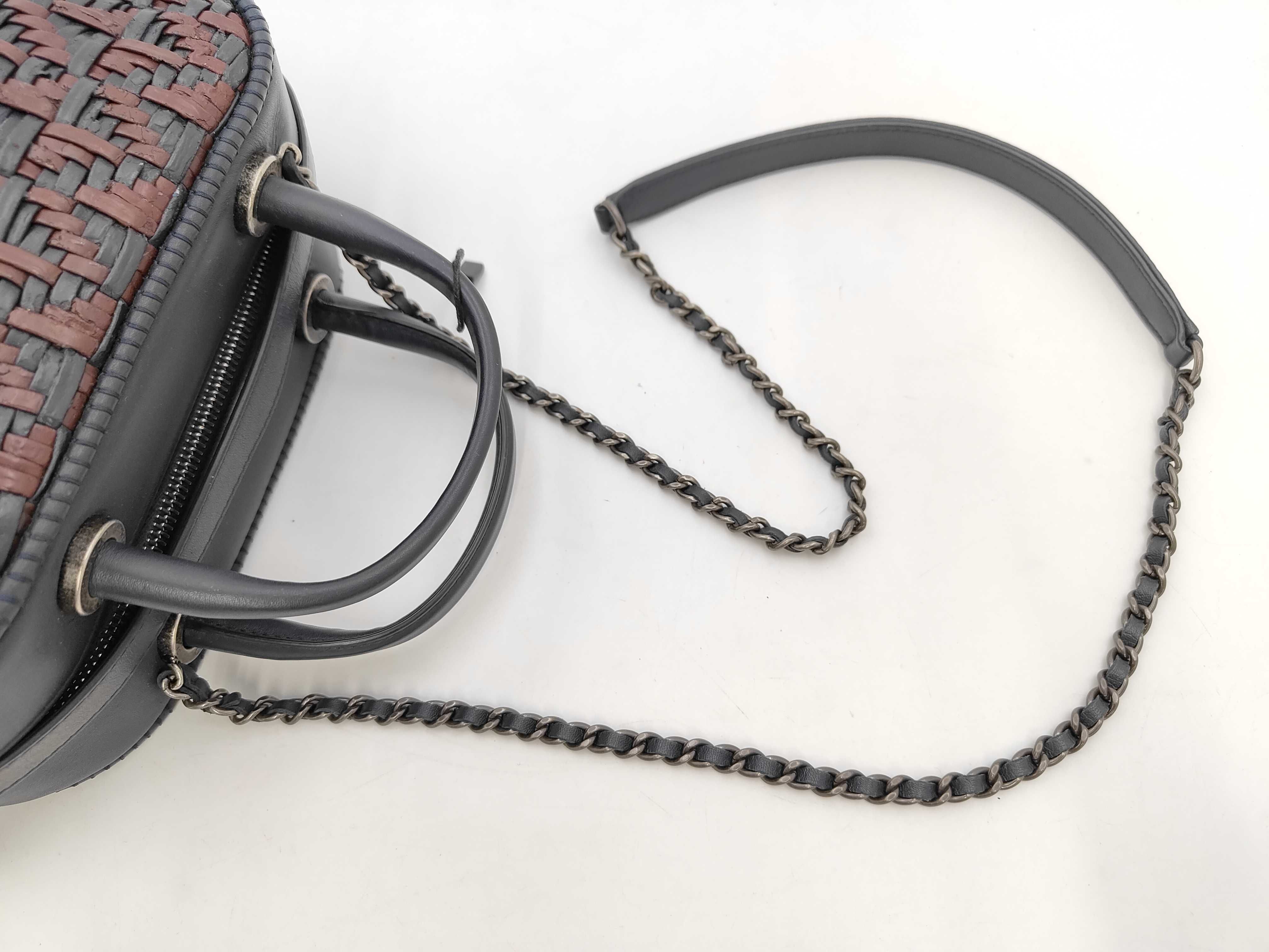 CHANELSHOULDER BAG Shoulder Bag — view 5