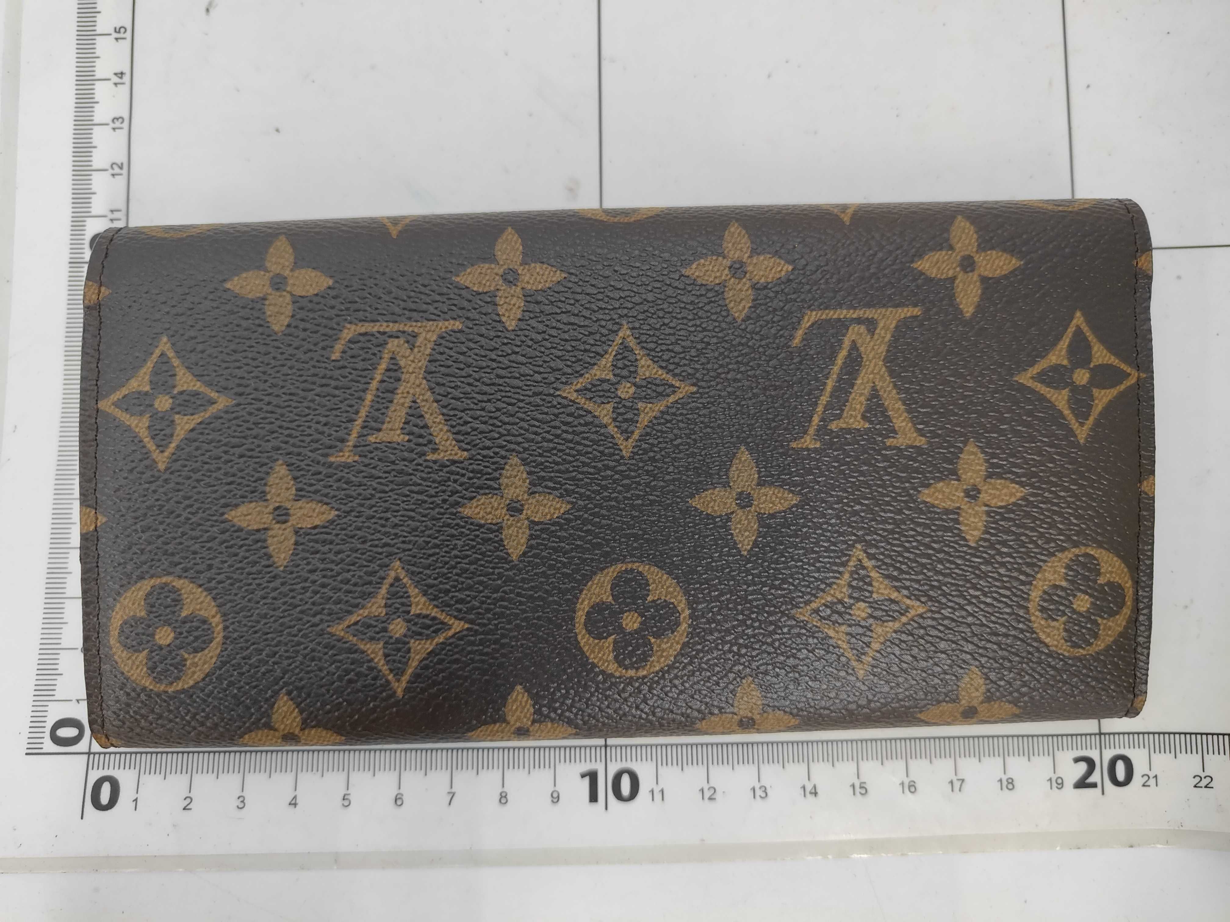 Monogram Portefeuille Emily Long Wallet — view 2