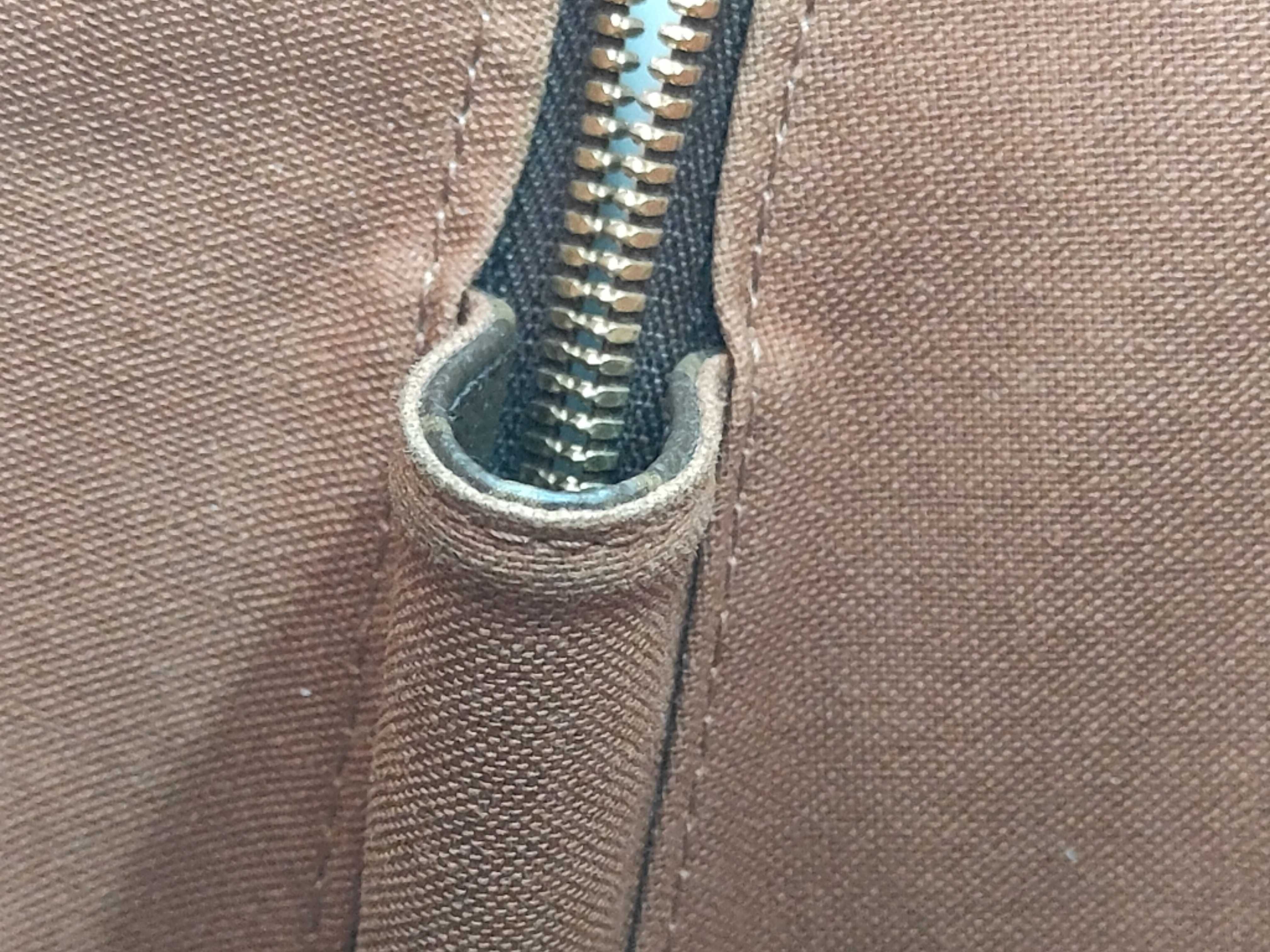 LV handbag — view 8