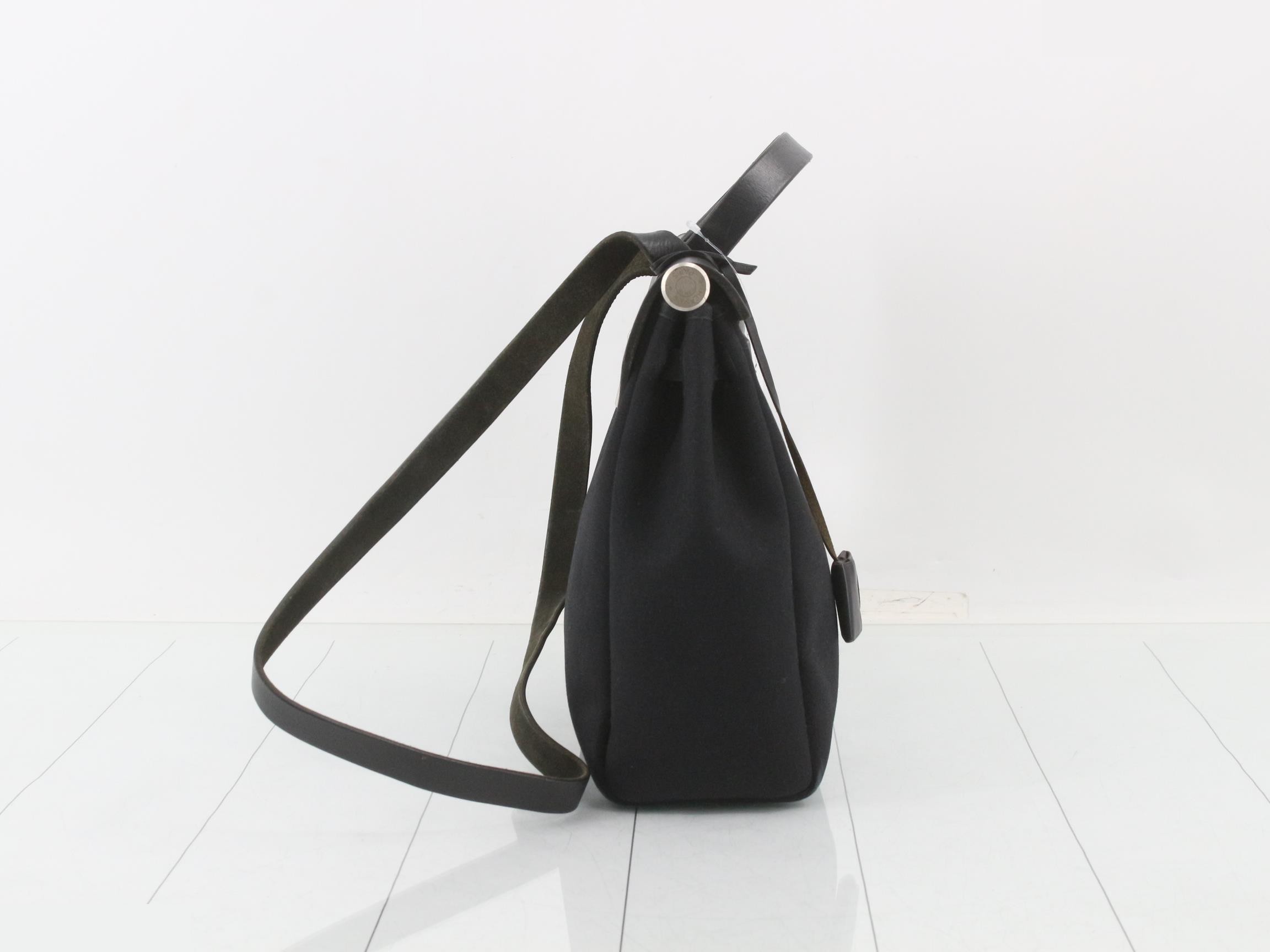 shoulder bag — view 4