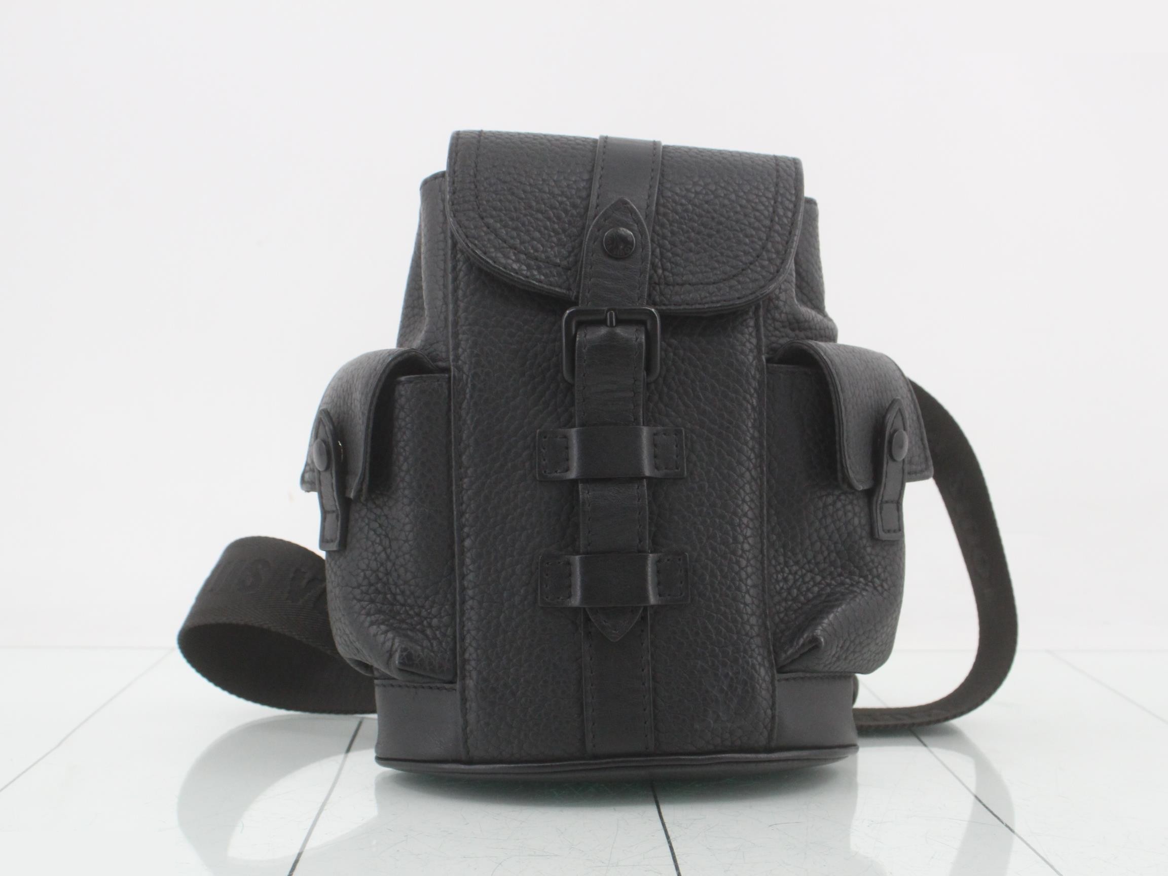 Christopher XS Taurillon Leather Bag, Noir