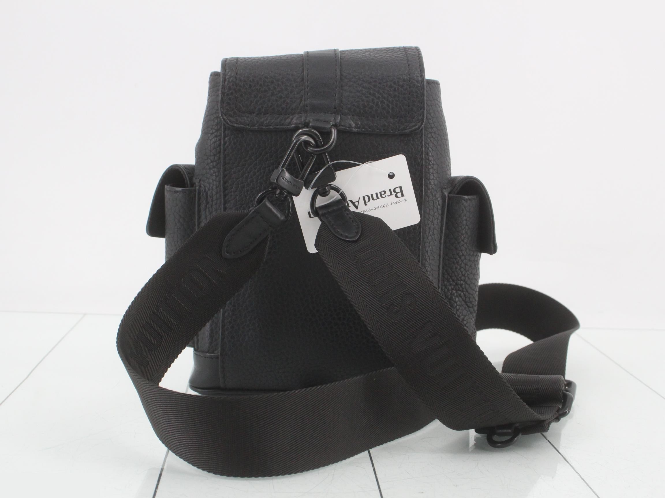 Christopher XS Taurillon Leather Bag, Noir — view 2