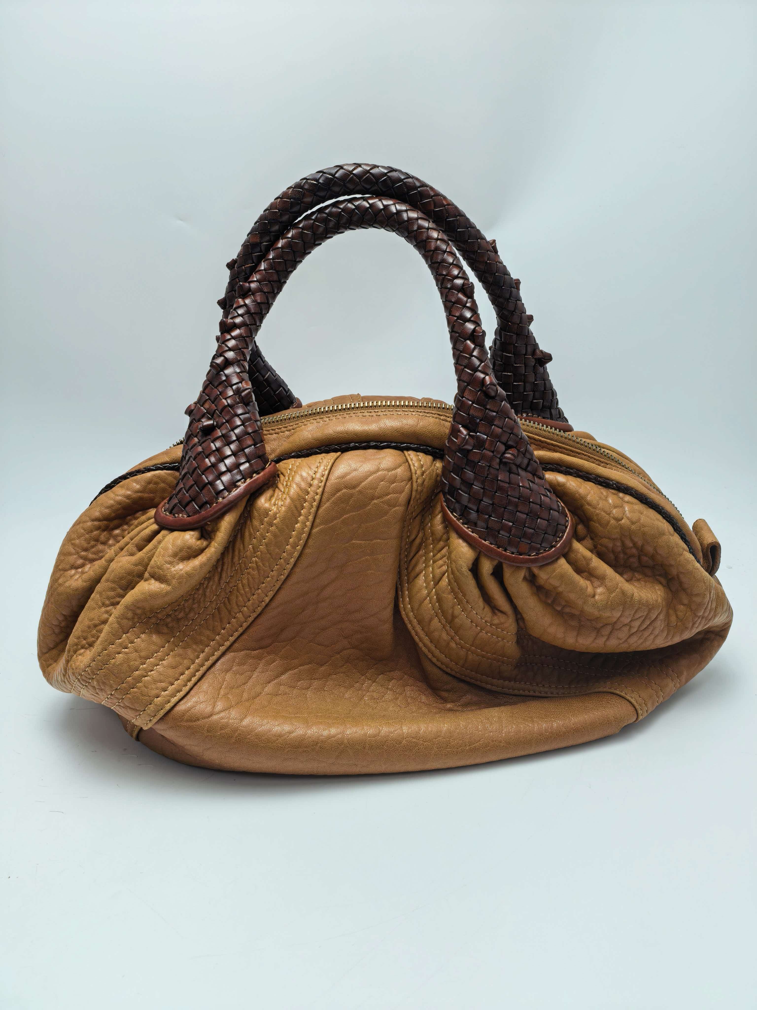 【*Shipped from: China*】FENDI Spy Lambskin Handbag — view 2