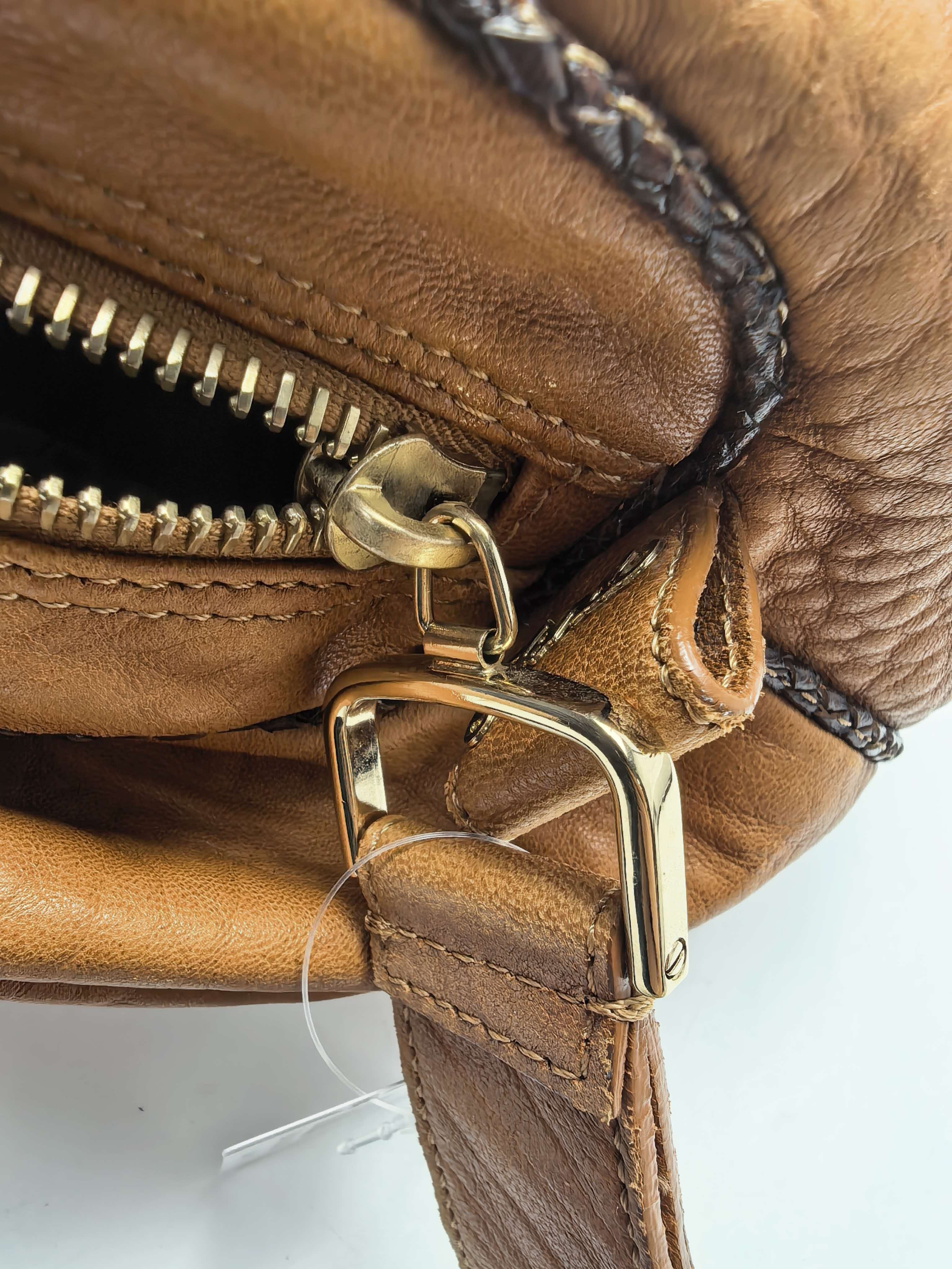 【*Shipped from: China*】FENDI Spy Lambskin Handbag — view 11