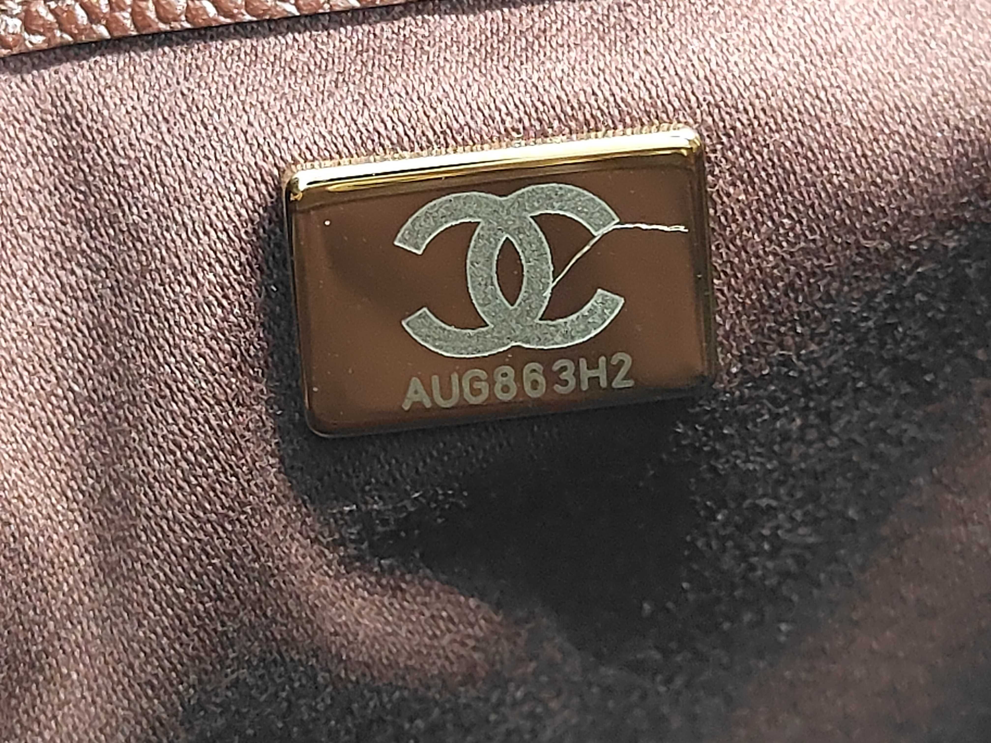 caviar skin 25 small shoulder bag — view 11