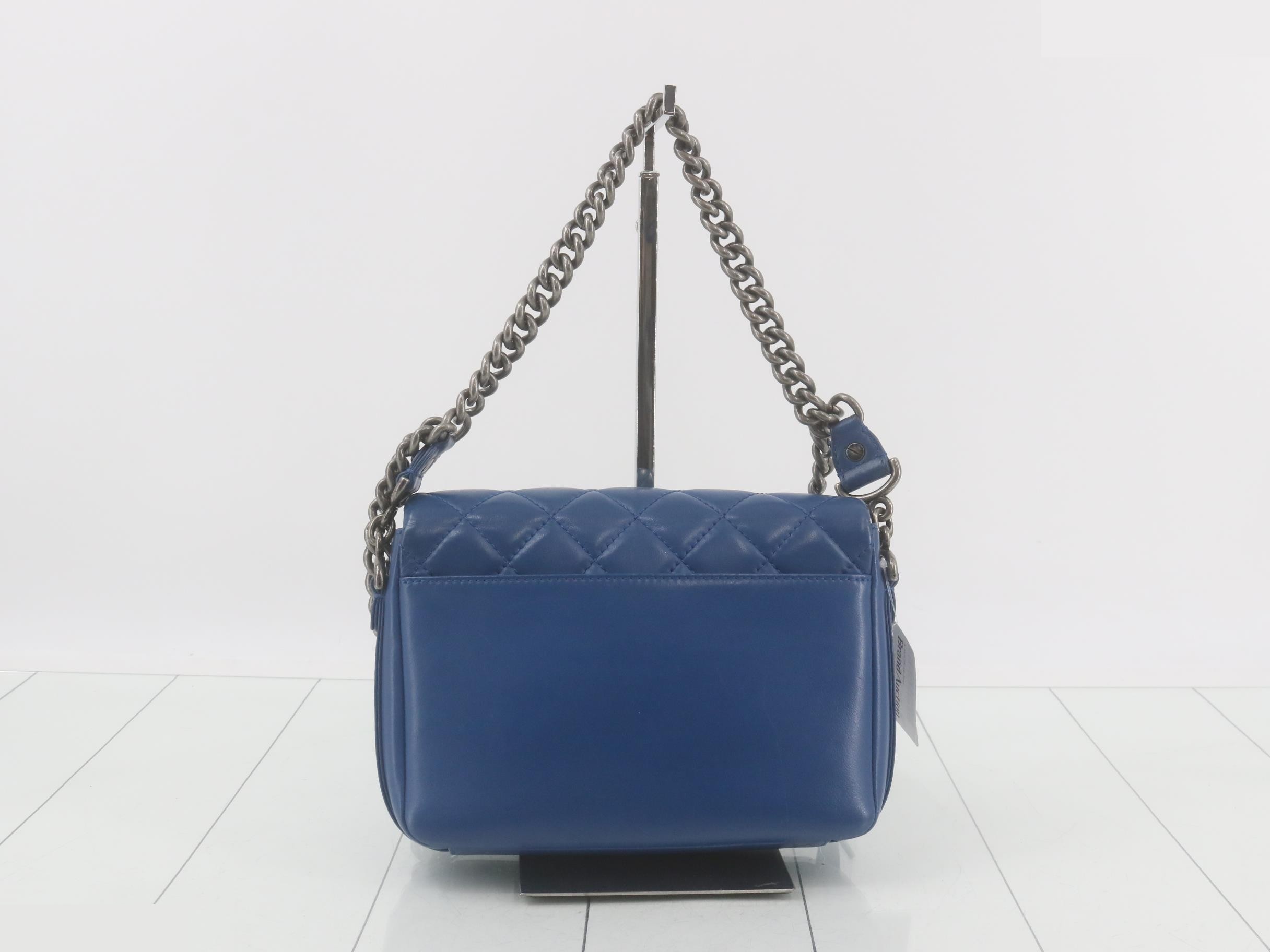 Matelassé (bag) - Shoulder bag — view 2