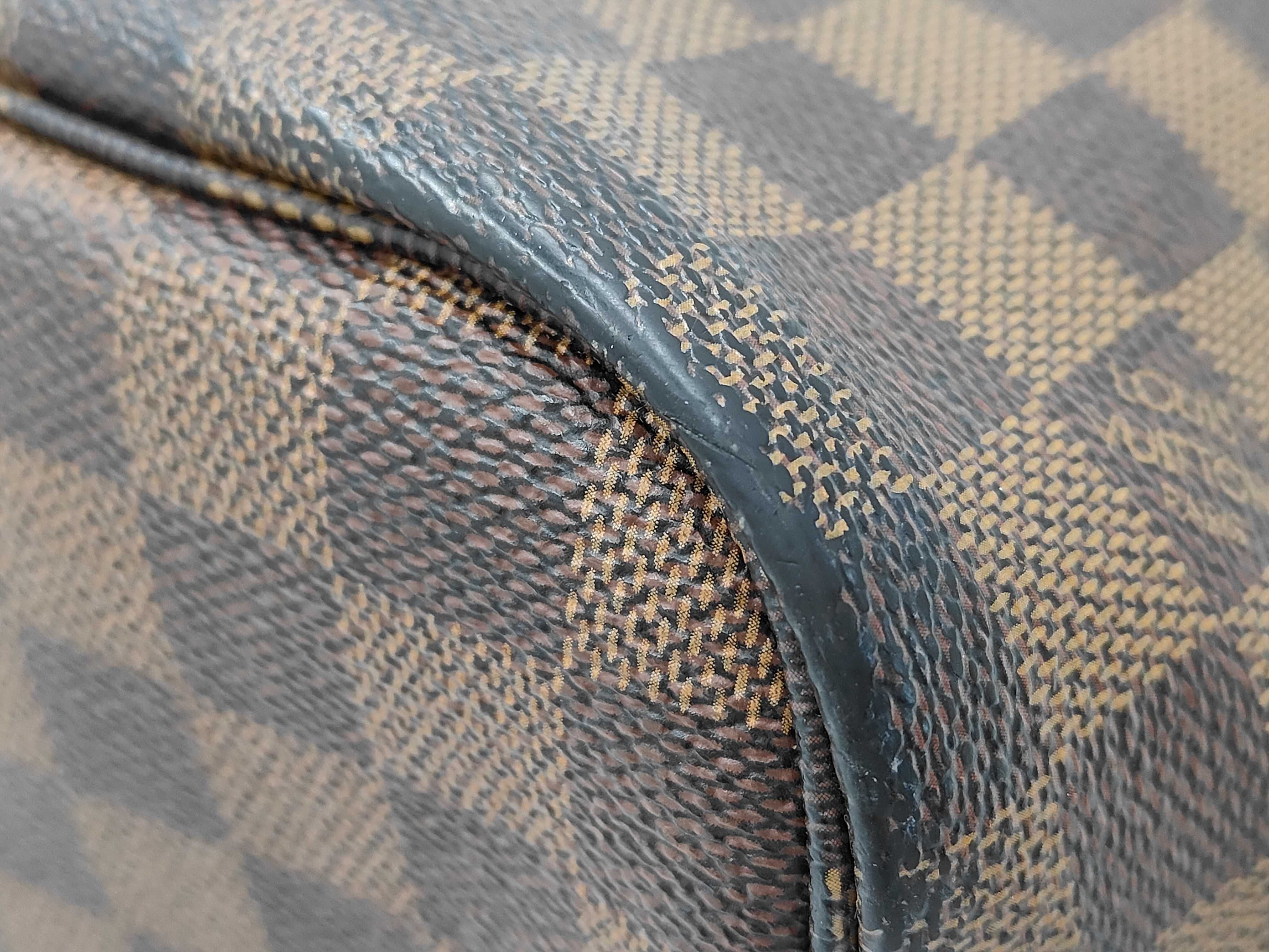 Damier Neverfull MM Cerise CA3150 Tote Bag — view 6