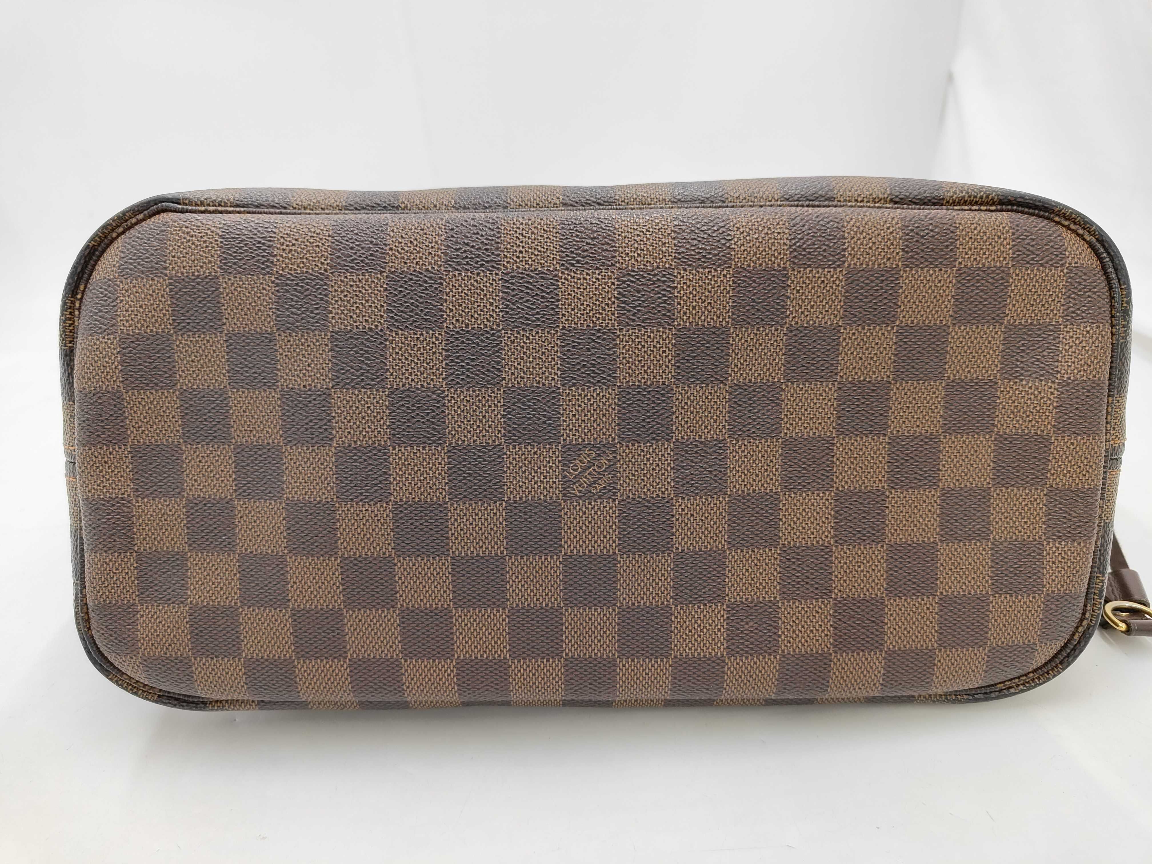 Damier Neverfull MM Cerise CA3150 Tote Bag — view 7