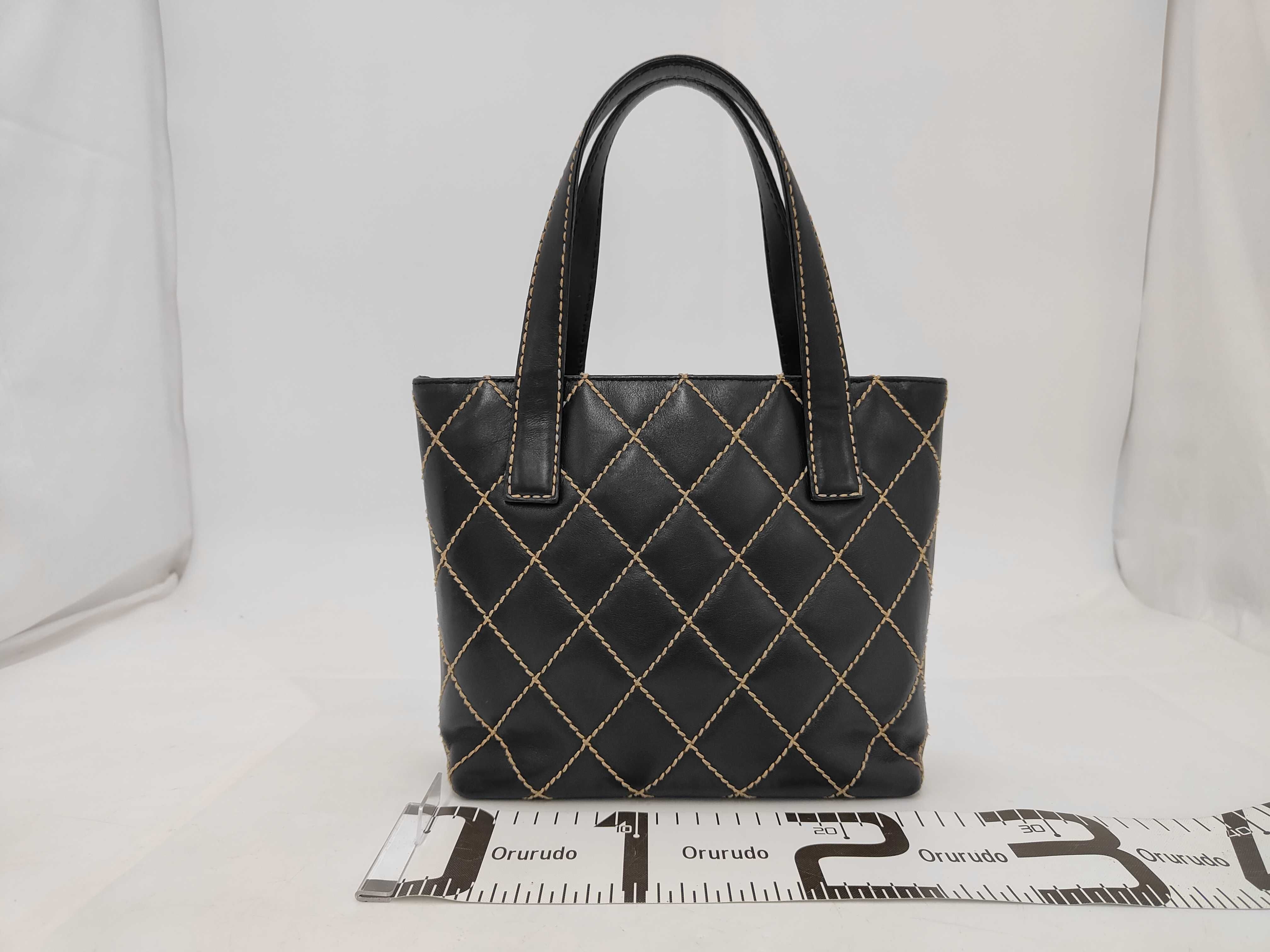 Matelassé Wild Stitch Tote Bag, Black Leather Bag — view 2
