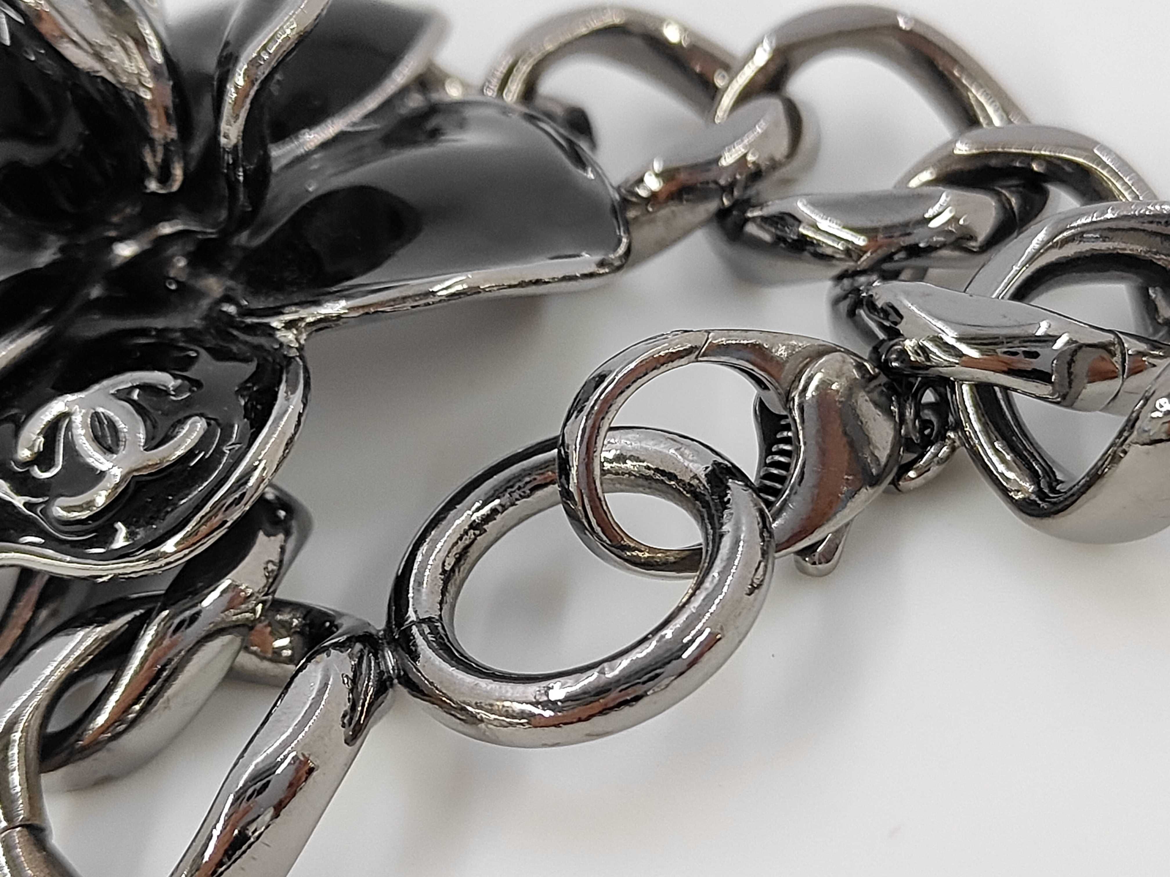 Camellia Silver Chain Bracelet (Bracelet/Bangle) — view 2
