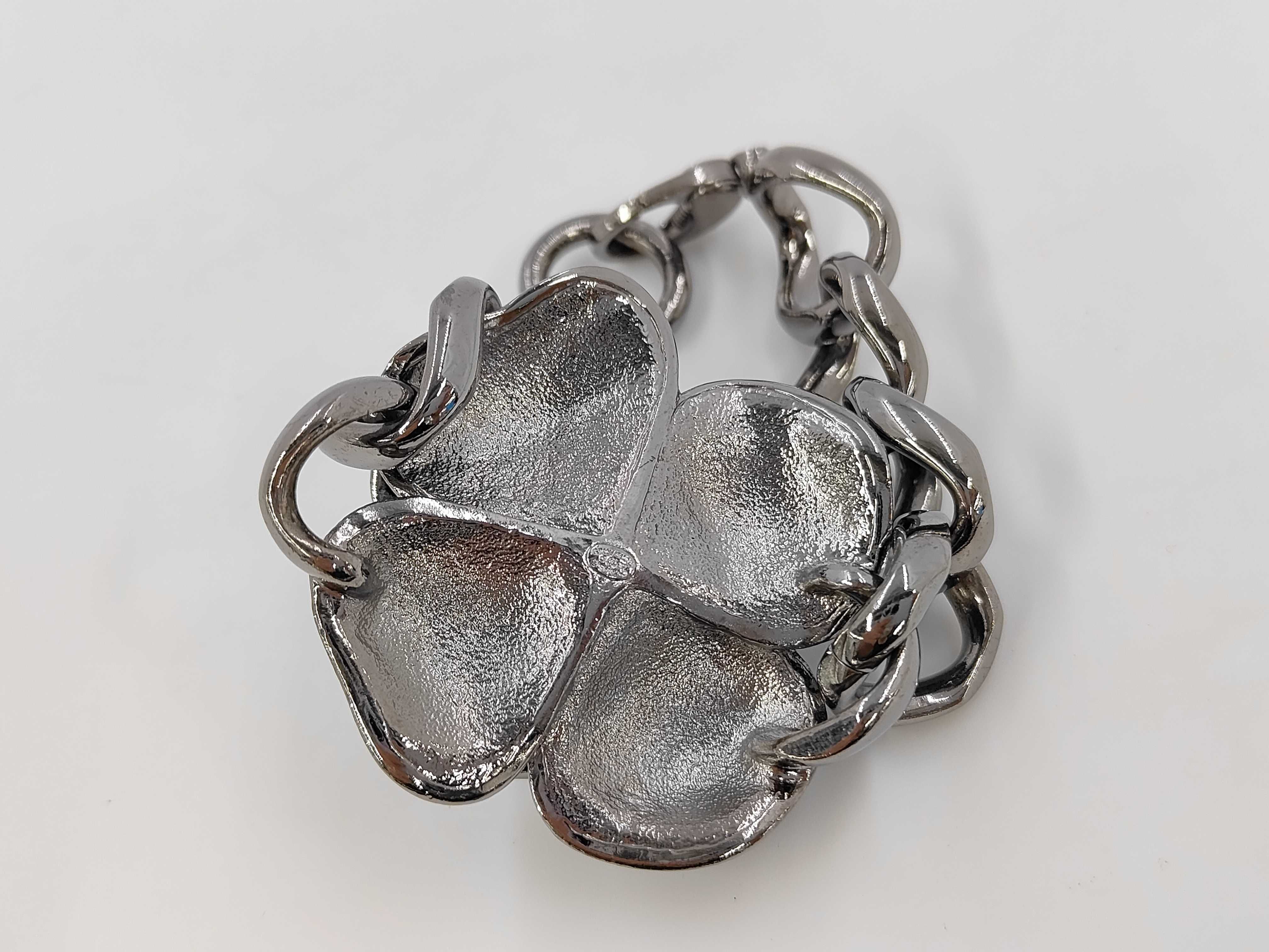 Camellia Silver Chain Bracelet (Bracelet/Bangle) — view 3