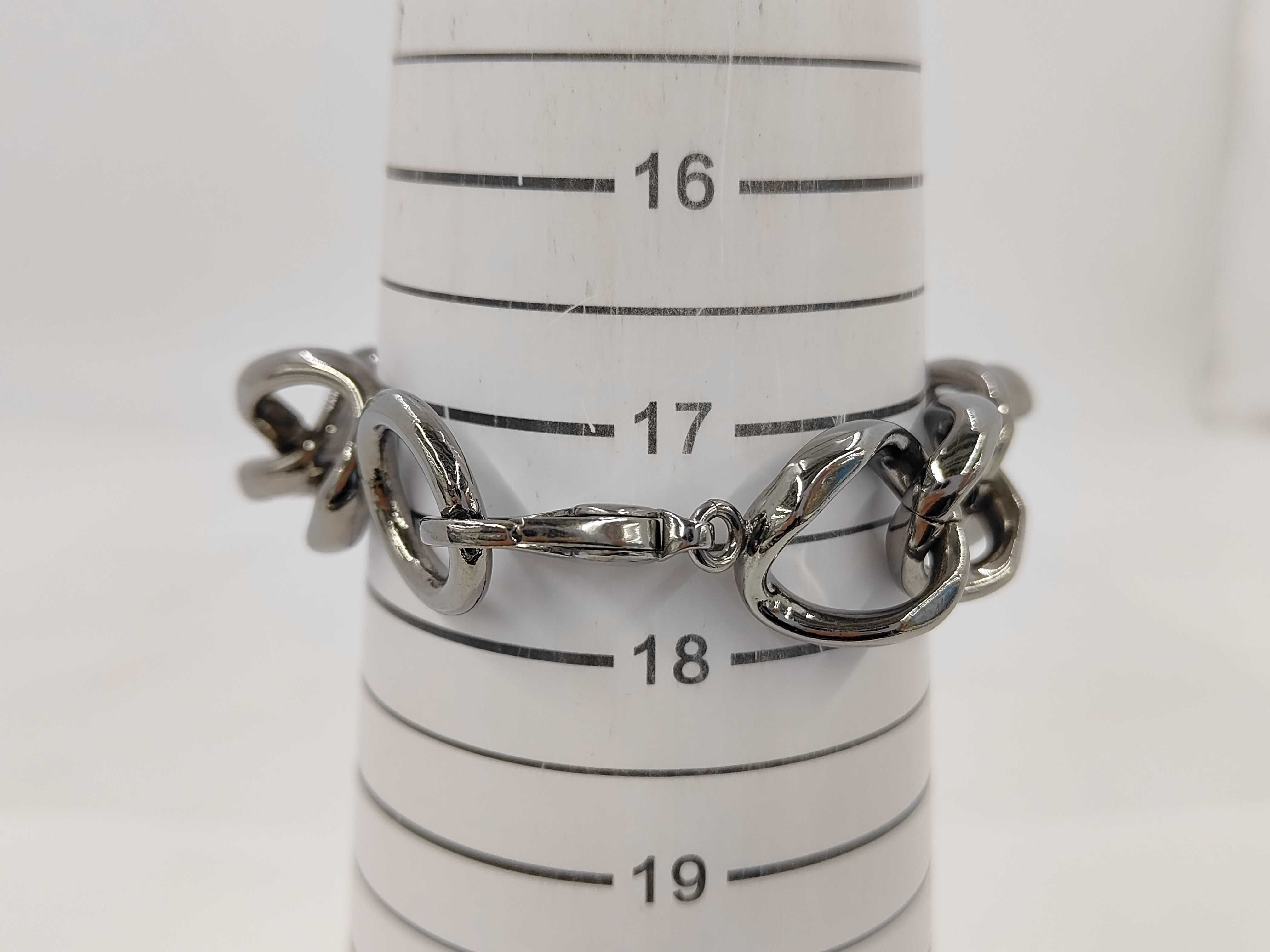 Camellia Silver Chain Bracelet (Bracelet/Bangle) — view 5