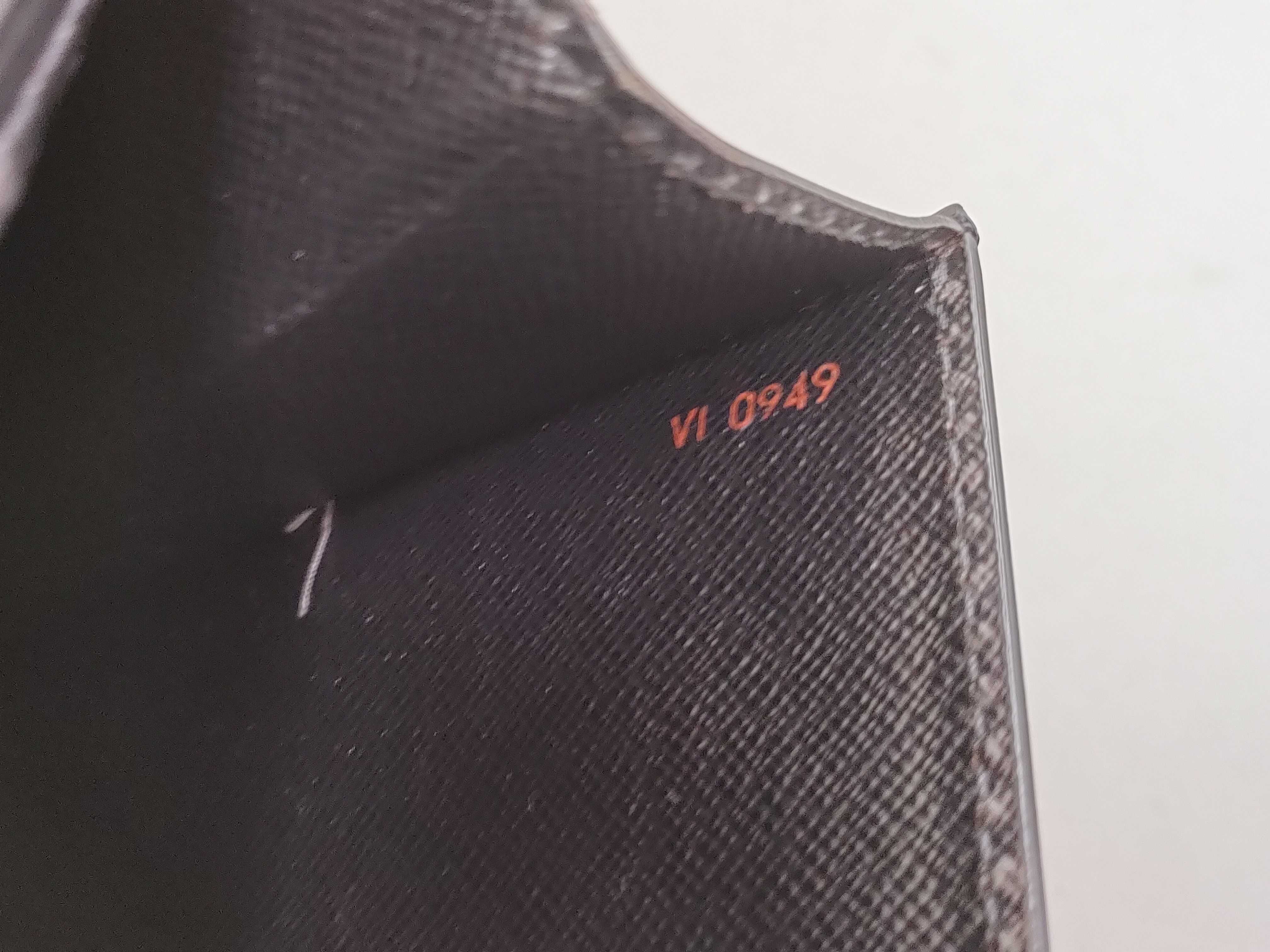 Epi Pochette Sellier Dragonne Second Bag — view 15