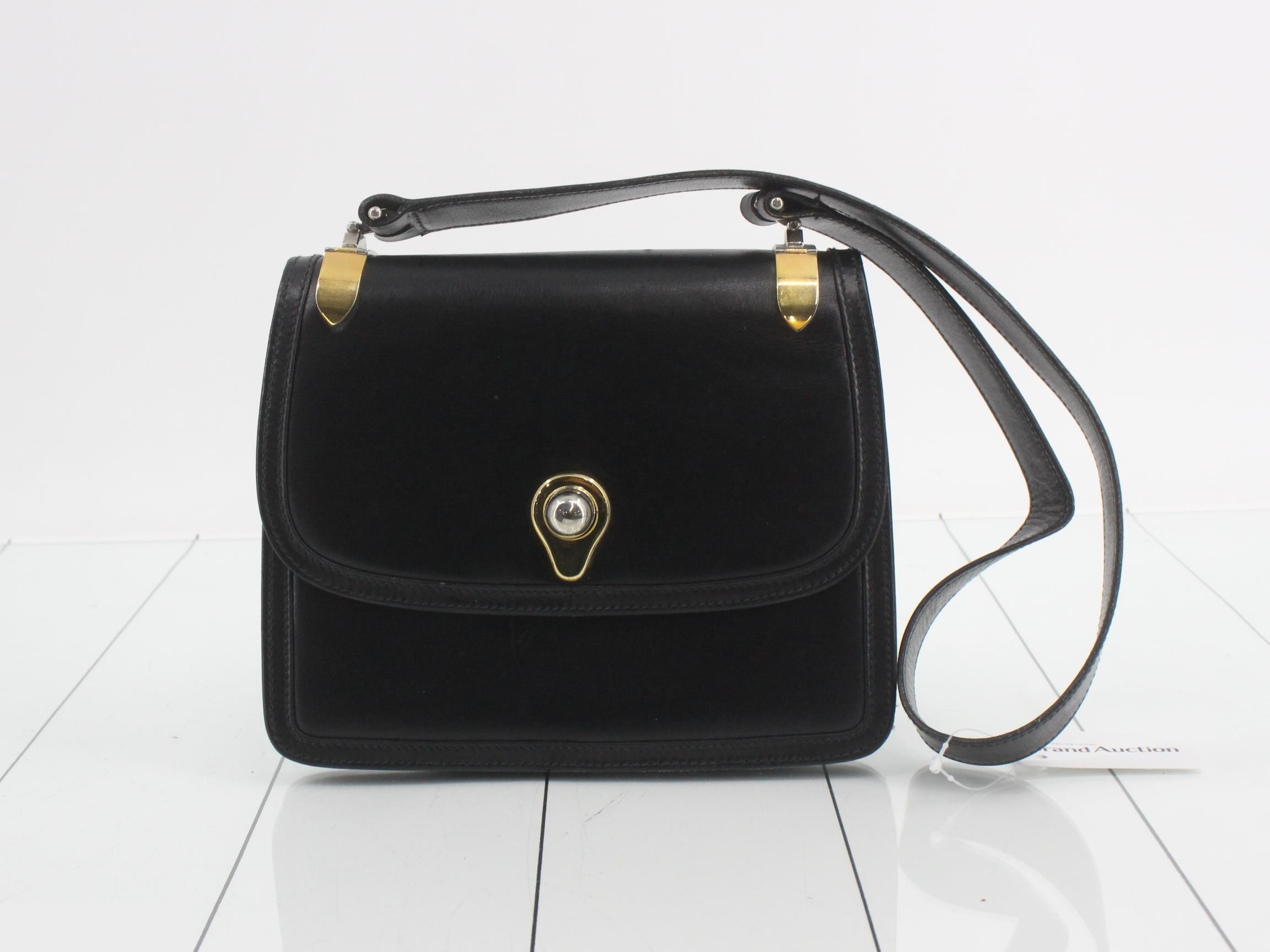 Leather shoulder bag