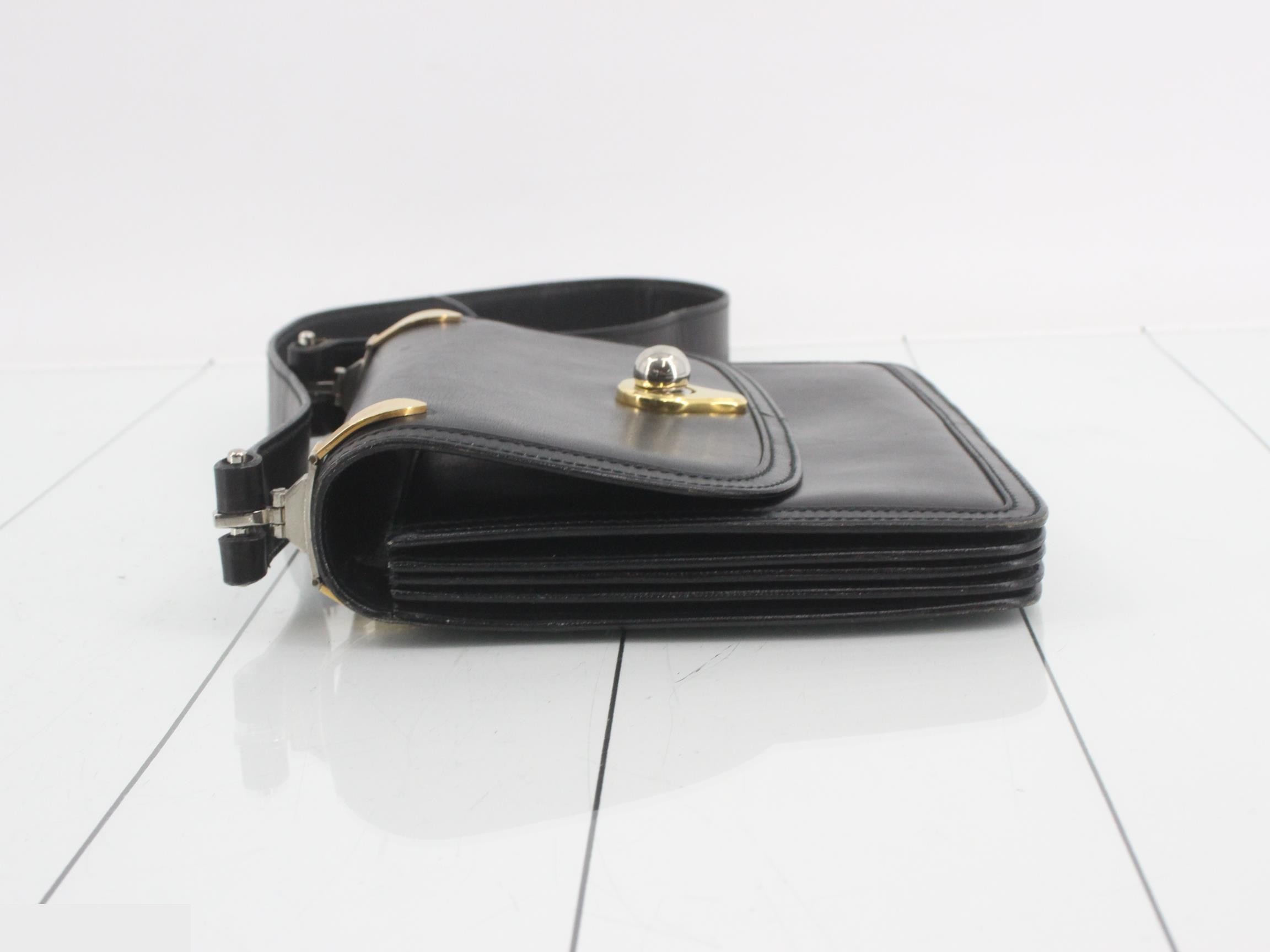 Leather shoulder bag — view 4