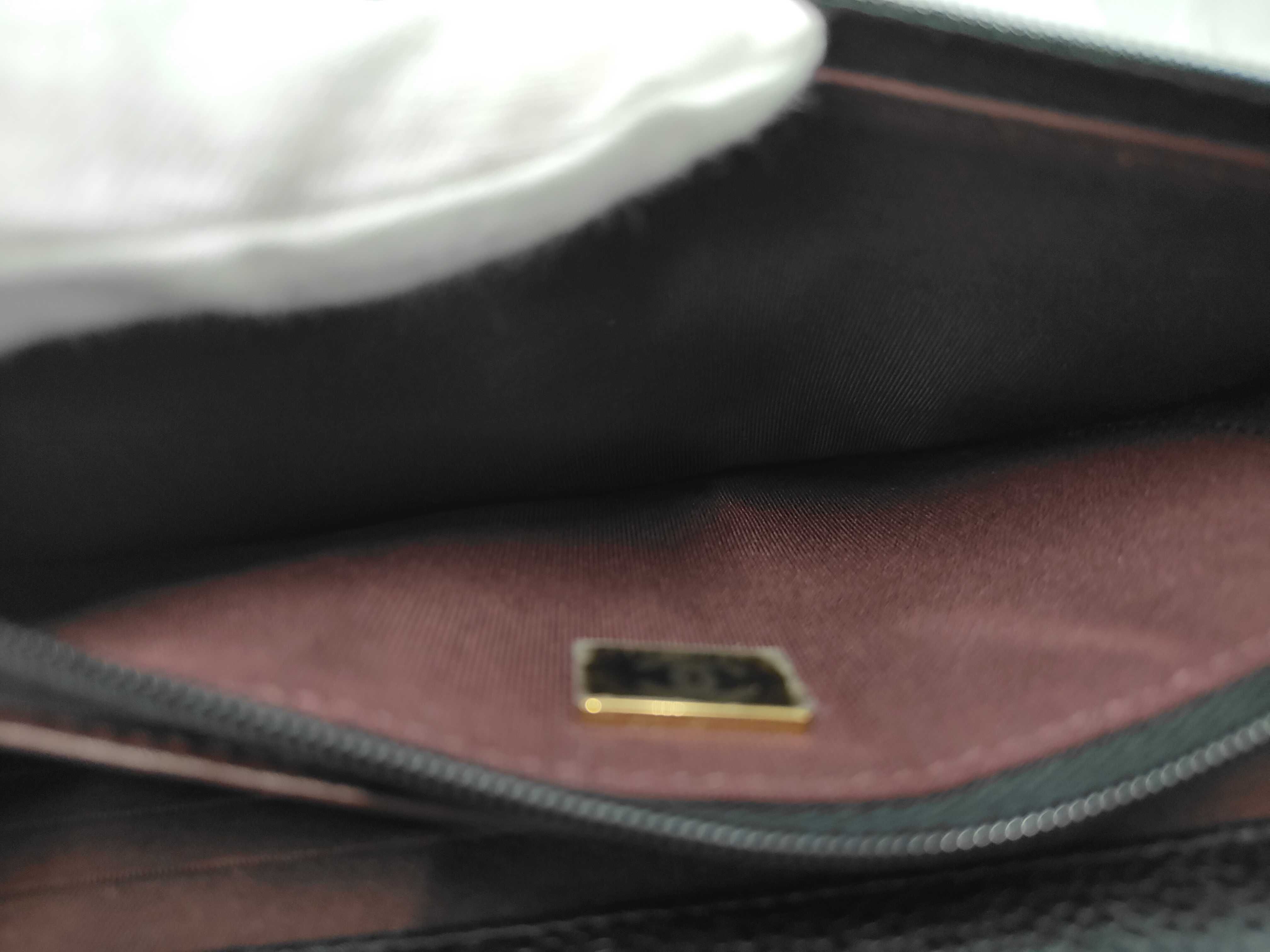 WOC Chain Bag Shoulder Bag — view 9
