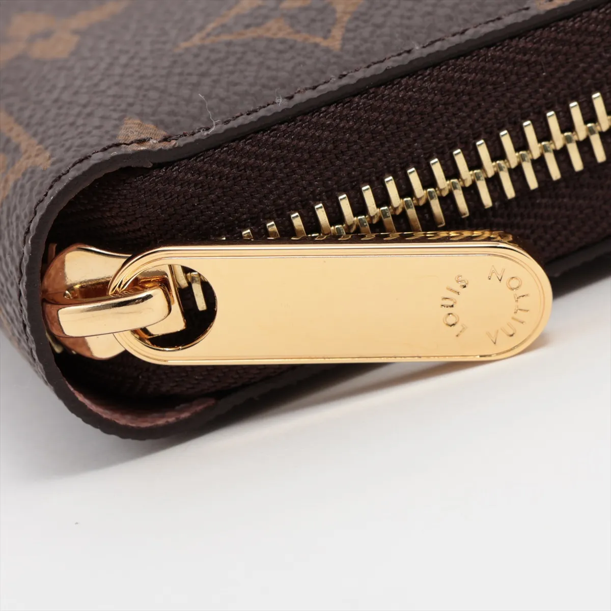 Monogram Zippy Wallet M41894 Rose Ballerine Round Zip Wallet (RFID detected) — view 13