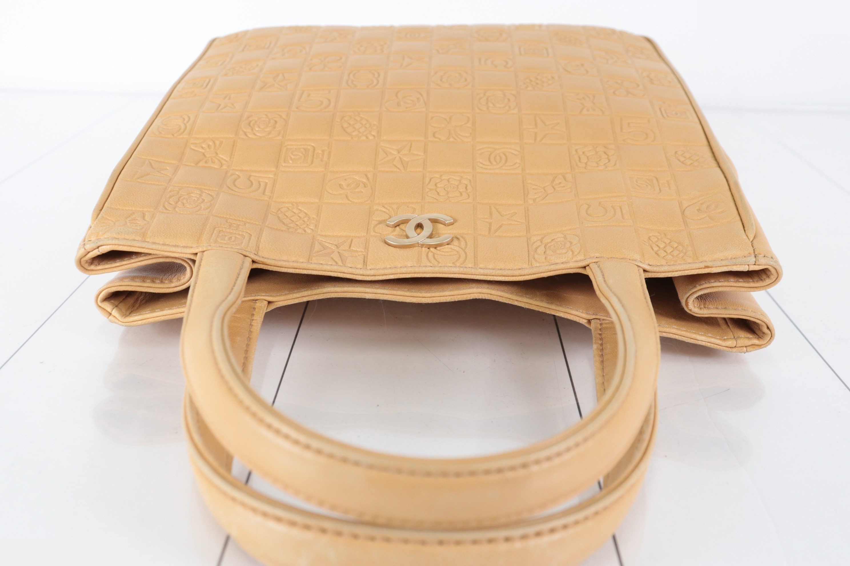 Icon Lamb Tote, Camel, Unit #8 — view 5