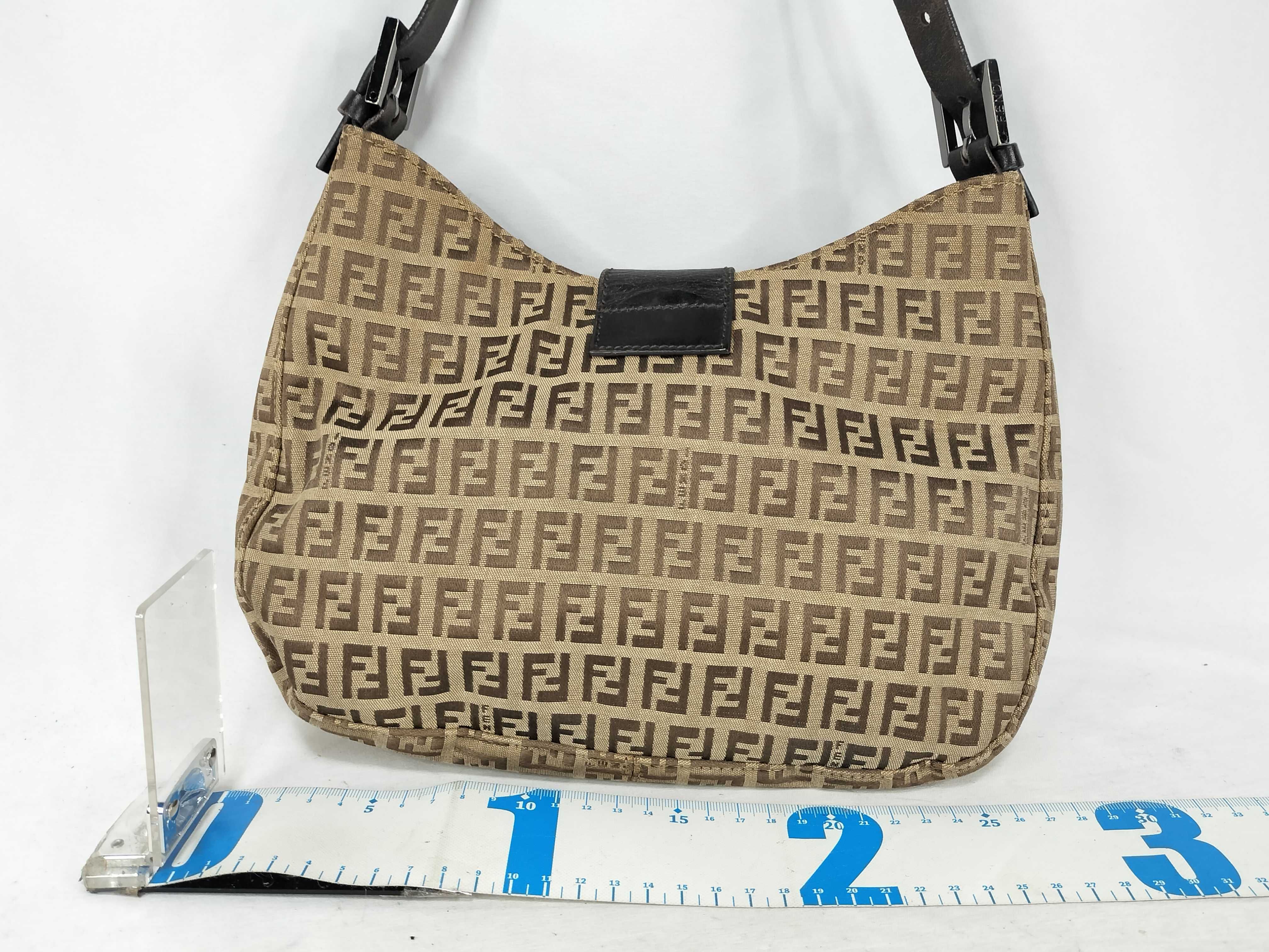 Zucca pattern Fendi Mamma Zucca shoulder bag with aftermarket zipper — view 2