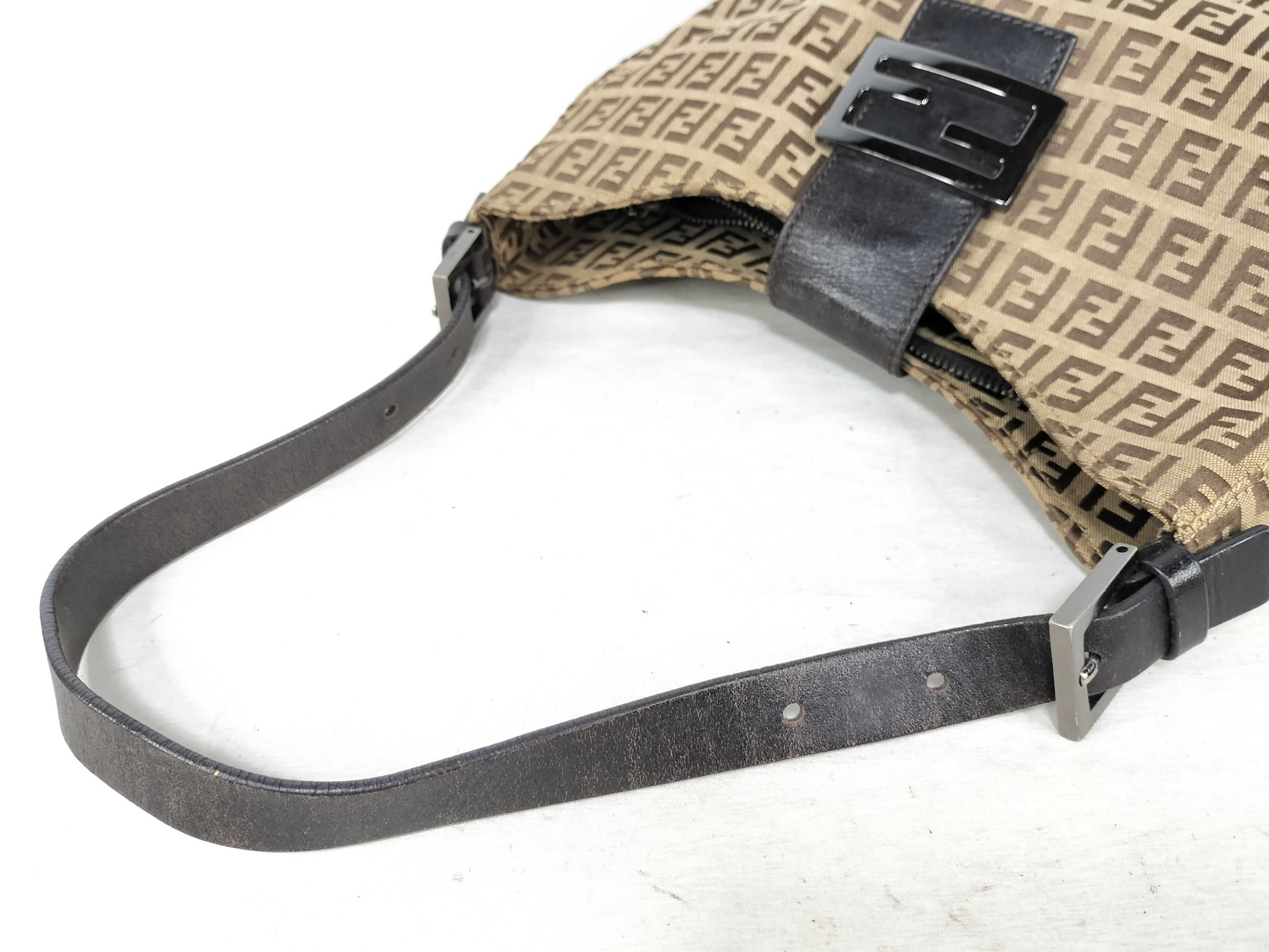 Zucca pattern Fendi Mamma Zucca shoulder bag with aftermarket zipper — view 3