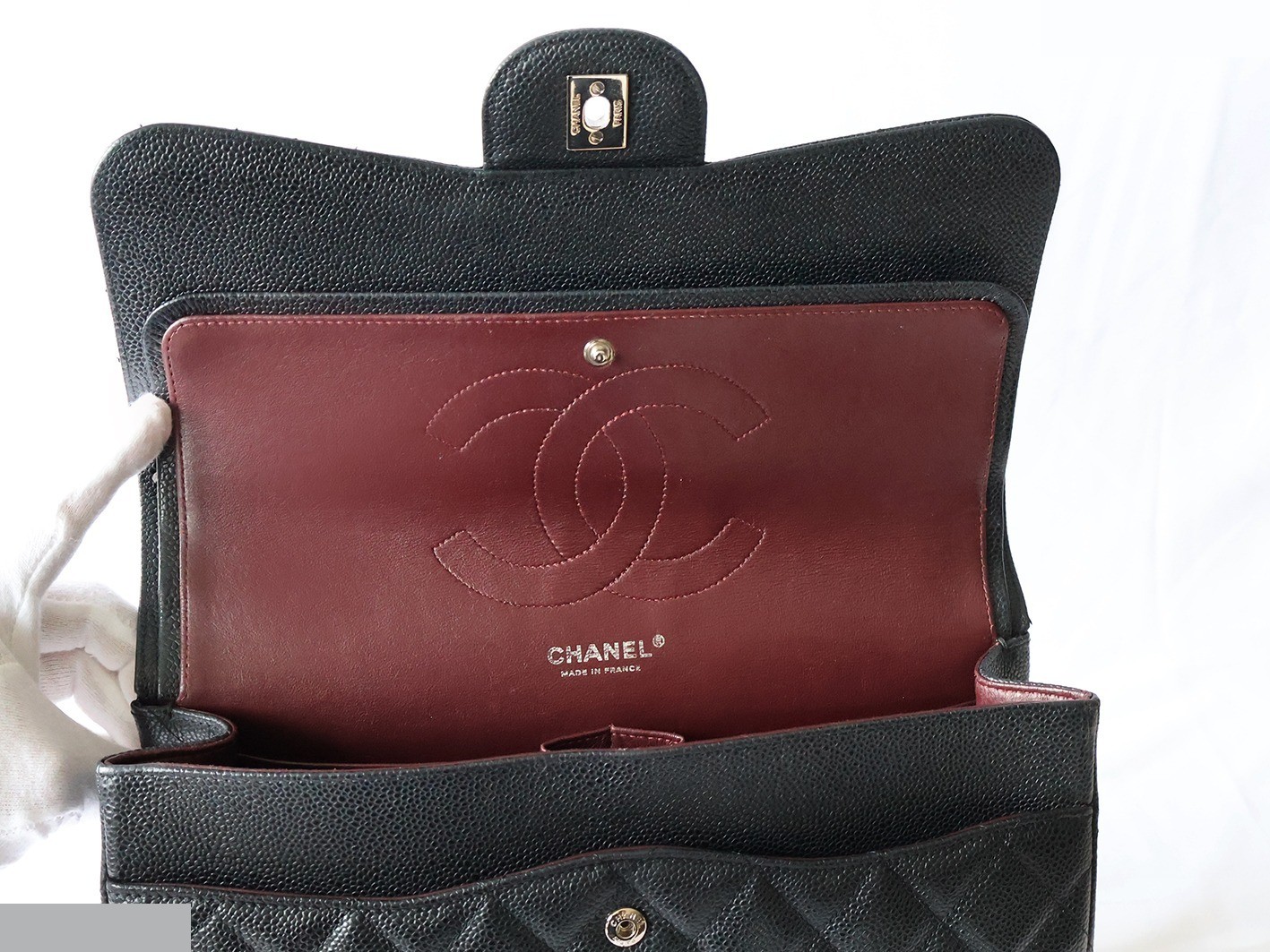 Caviar leather large matelassé double flap double chain shoulder bag, black — view 11