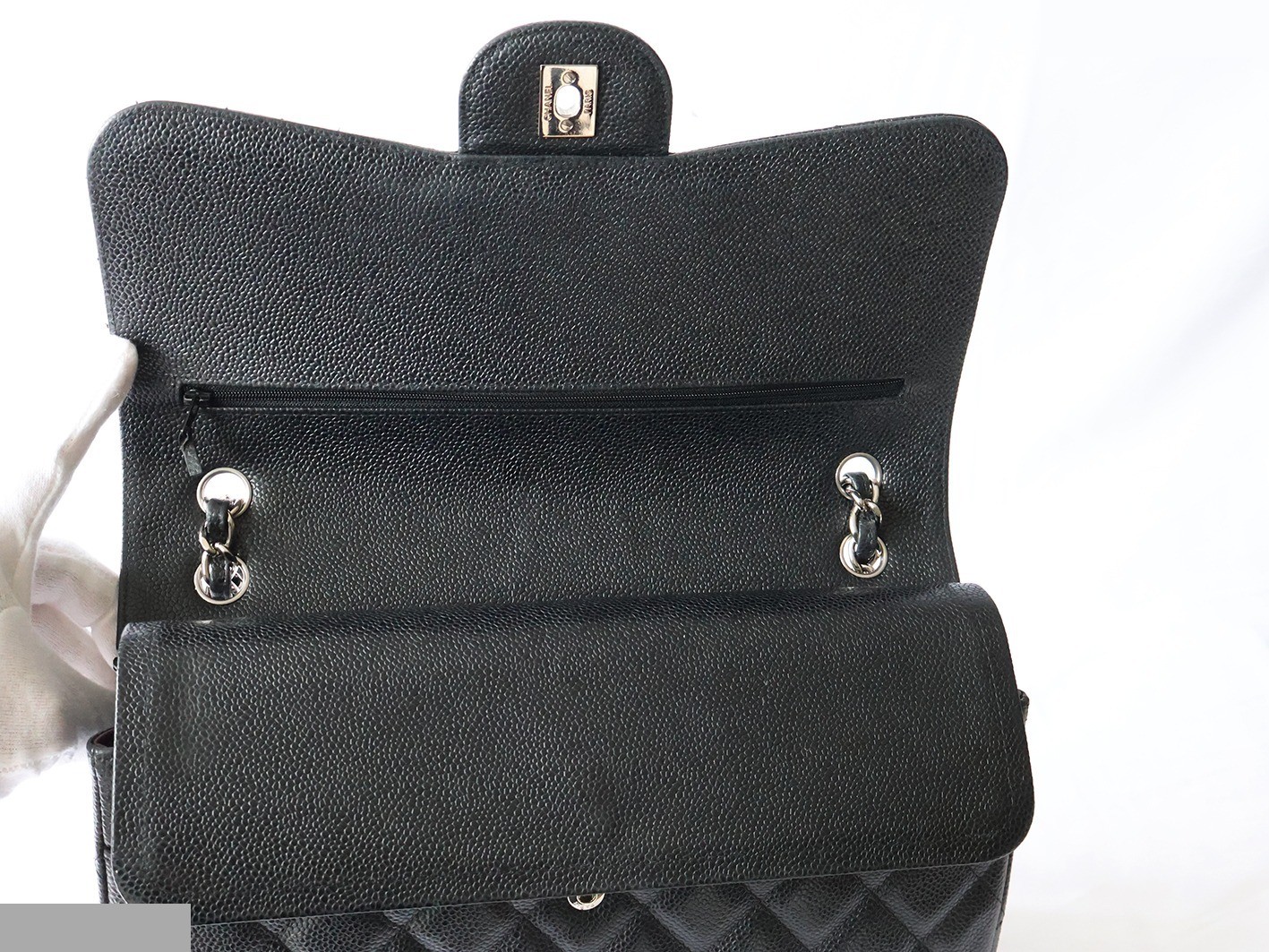 Caviar leather large matelassé double flap double chain shoulder bag, black — view 10