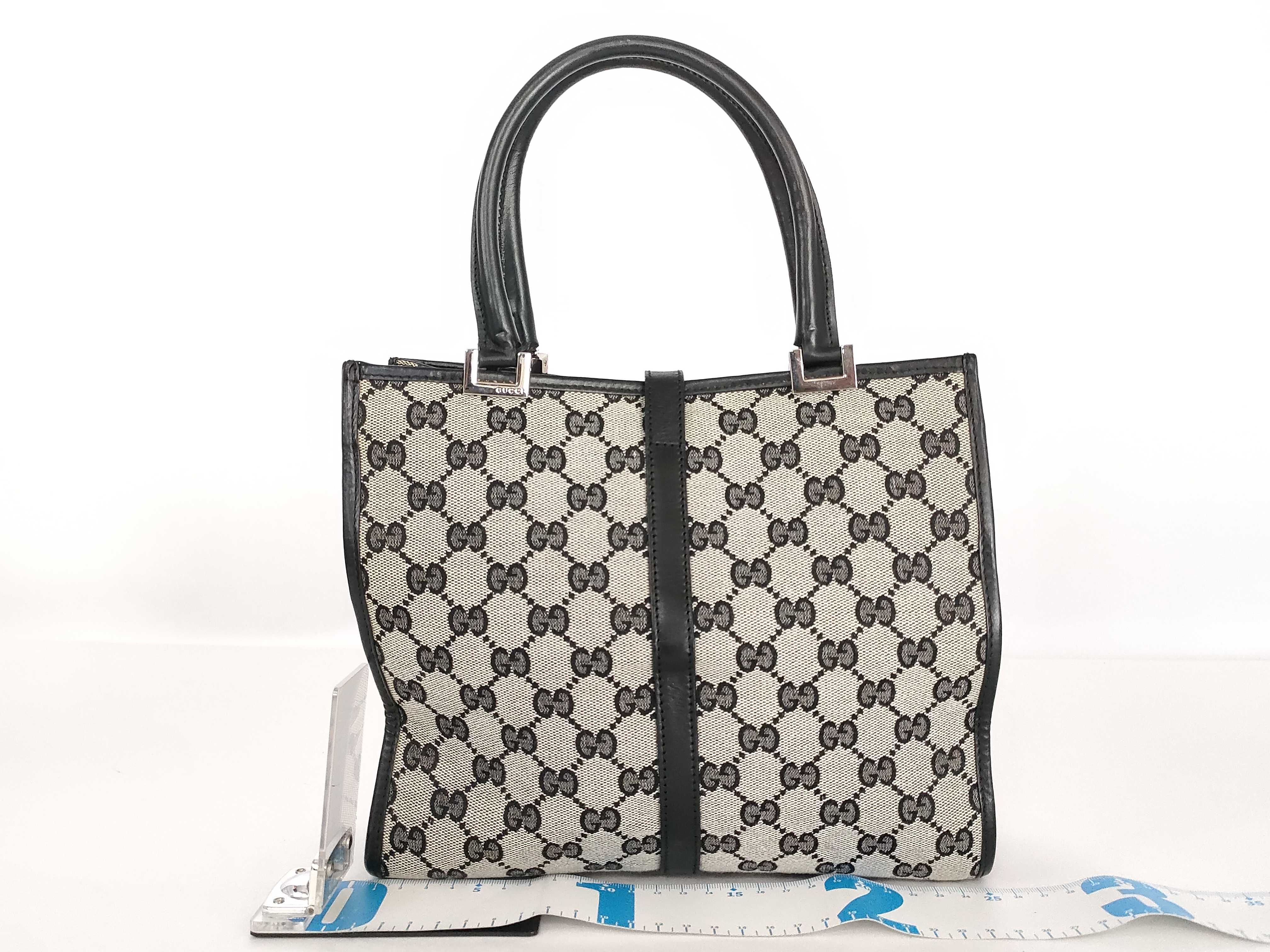 GG Canvas Gucci Shoulder Handbag — view 2