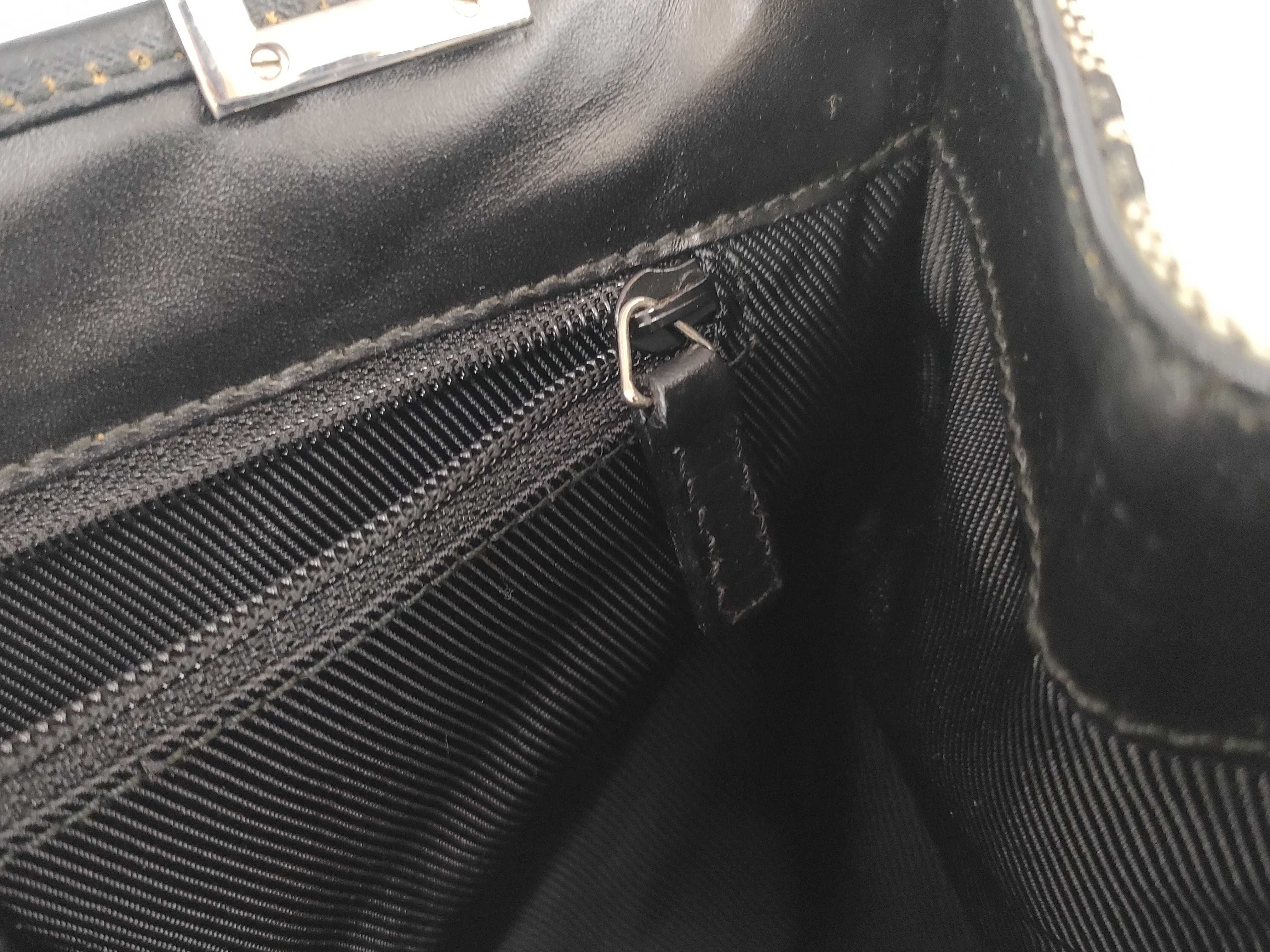 GG Canvas Gucci Shoulder Handbag — view 13