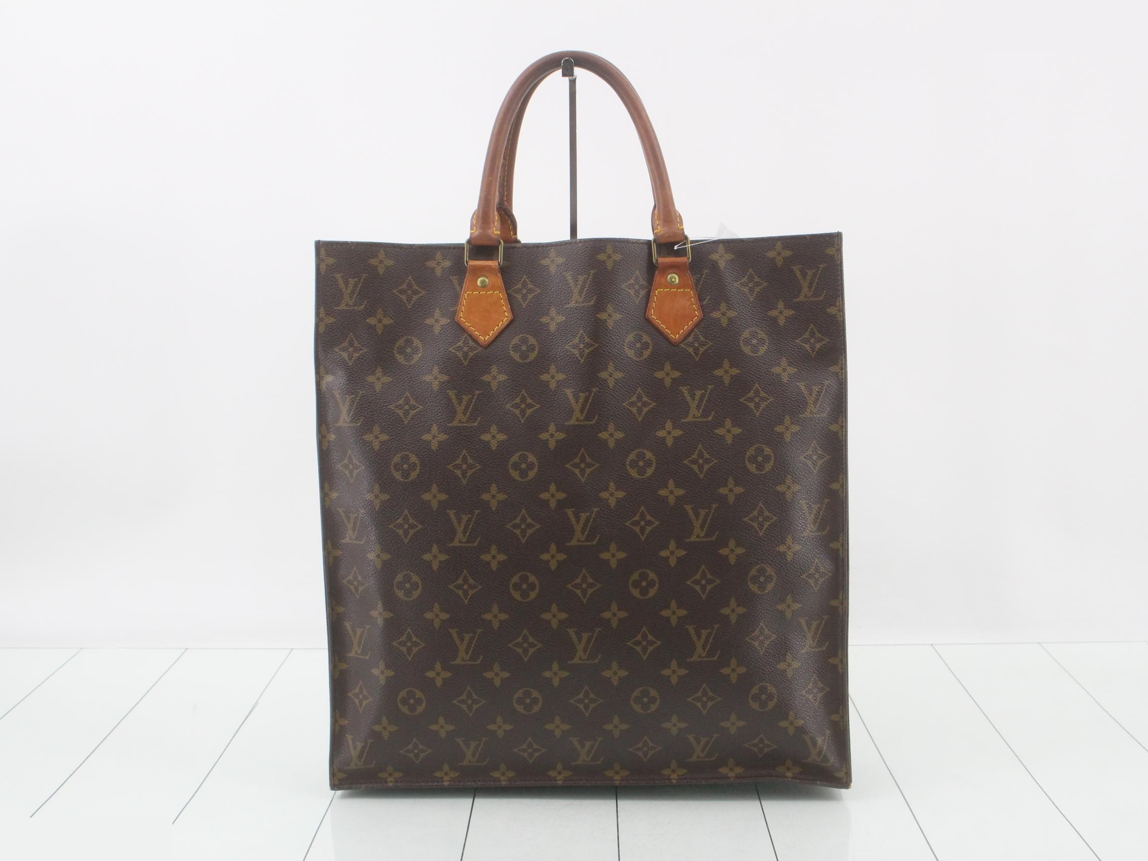 Sac Plat Monogram Skin Handbag — view 2