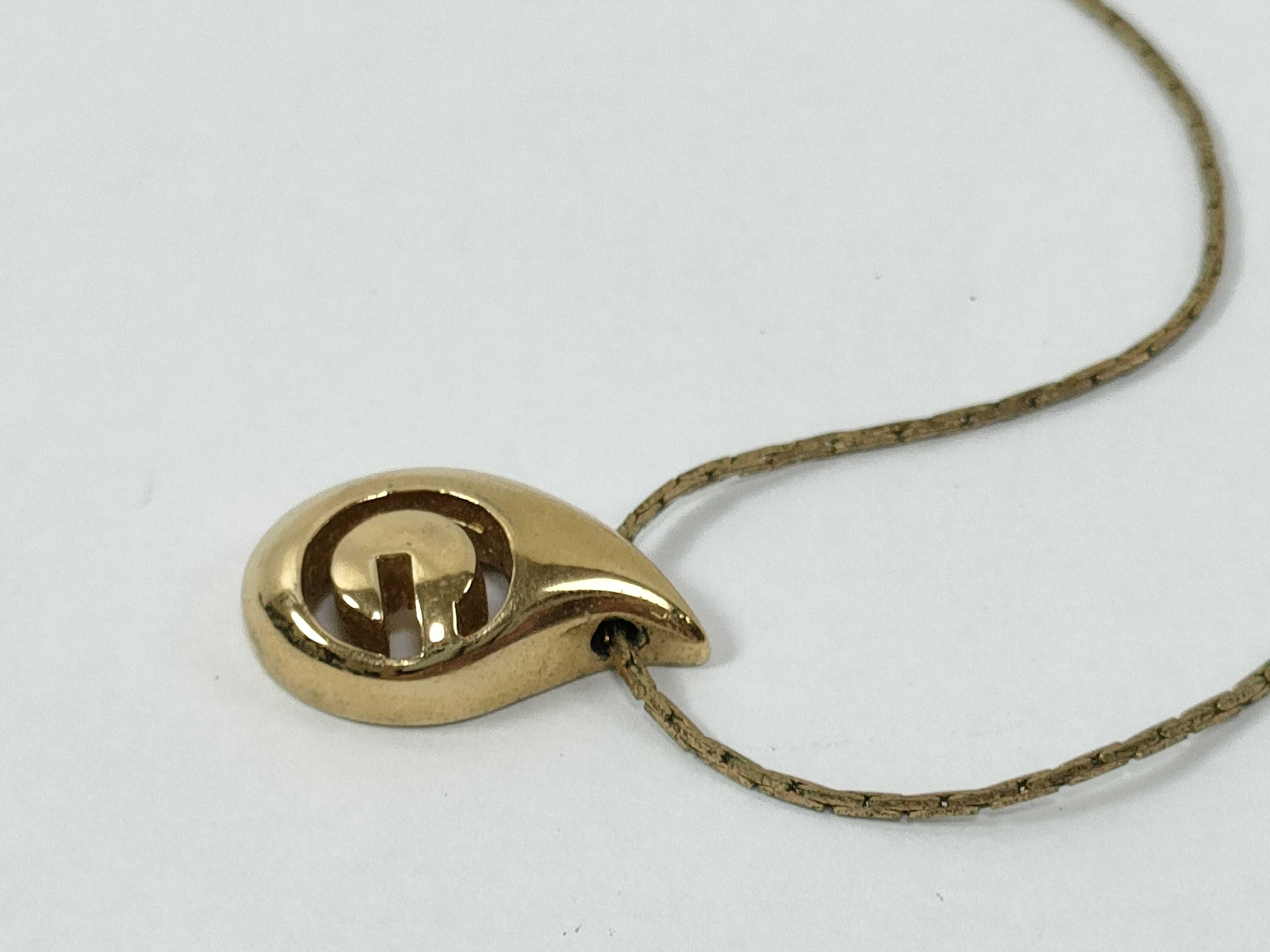Necklace — view 2