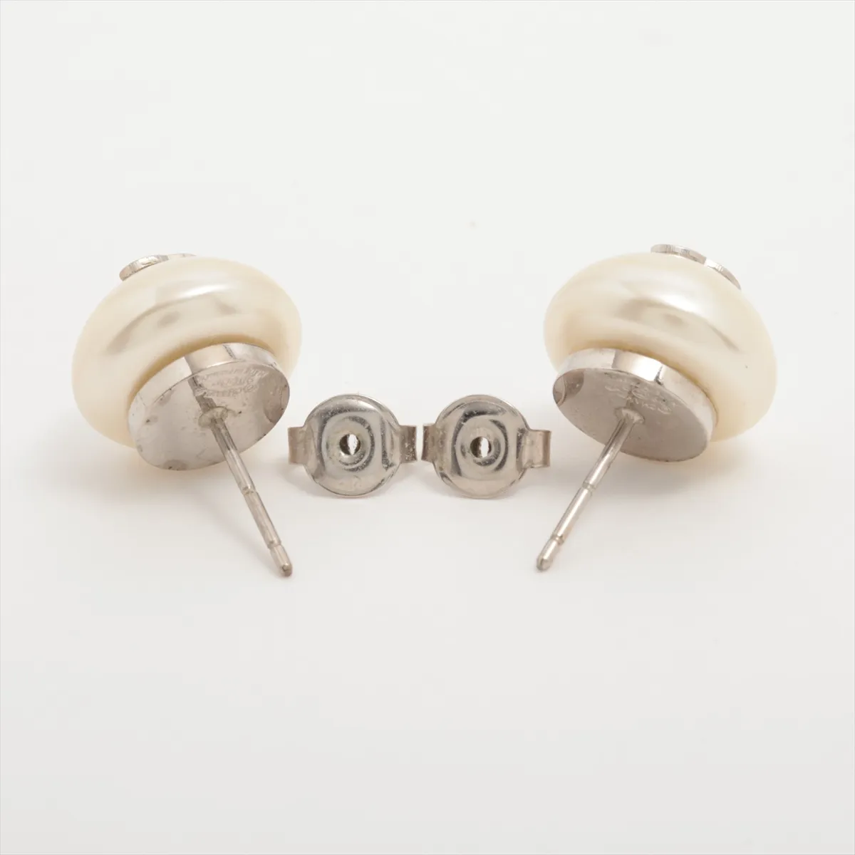 Coco Mark 98P Earrings (Pair) GP x Faux Pearl Silver. — view 4