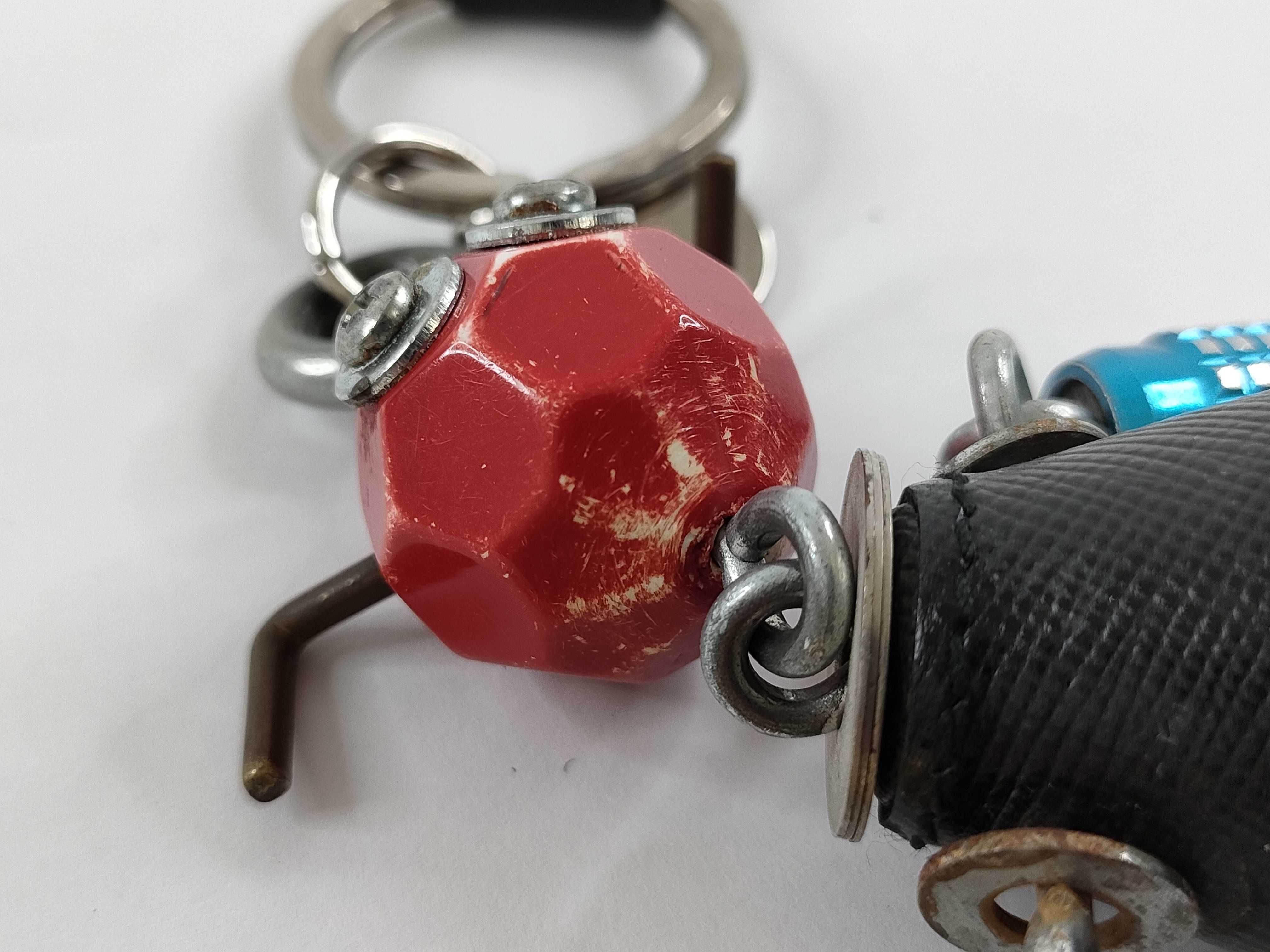 Robot Keychain Key Case/Keychain — view 10