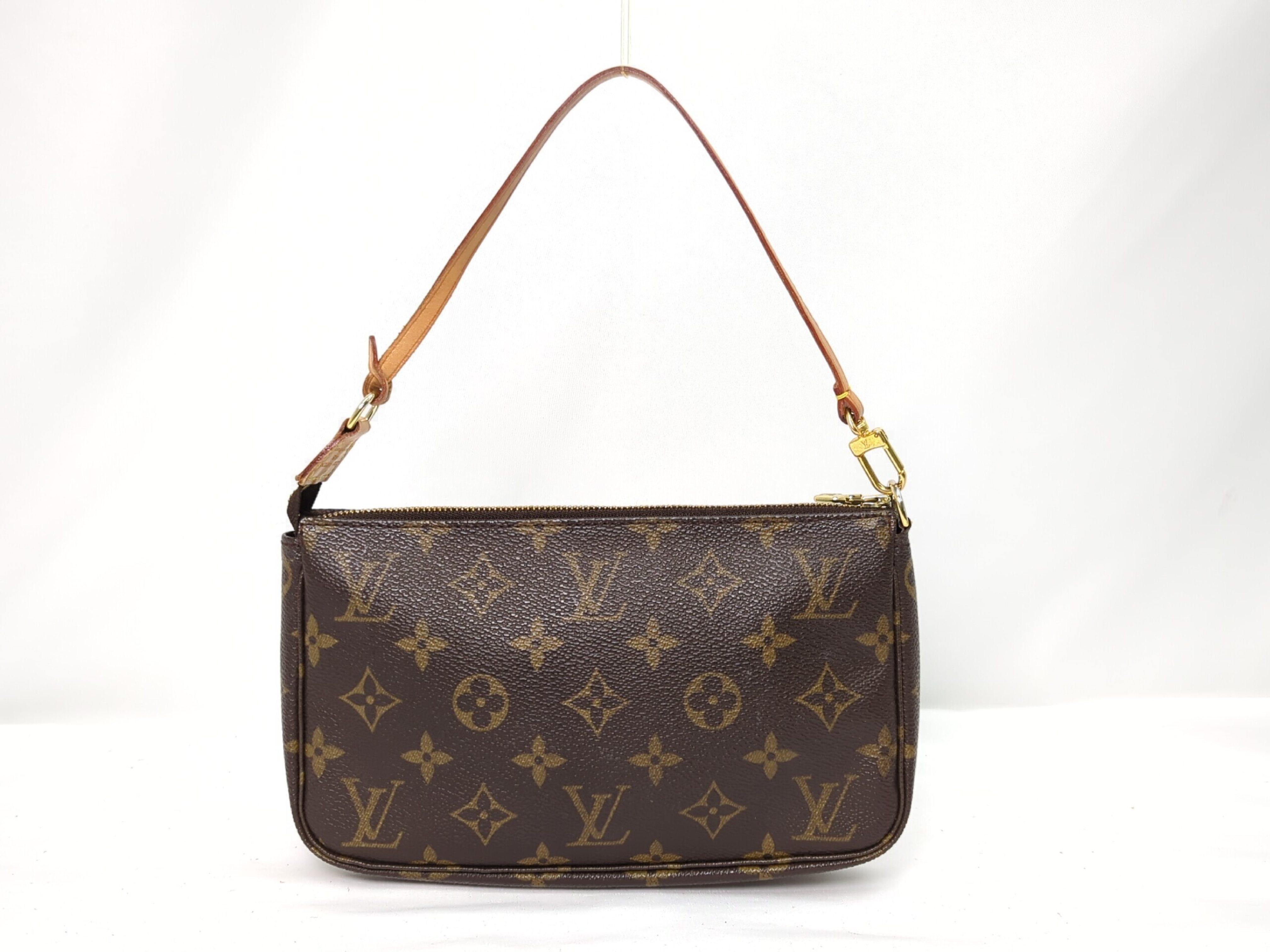 M40712 Monogram Pochette Accessoires Handbag