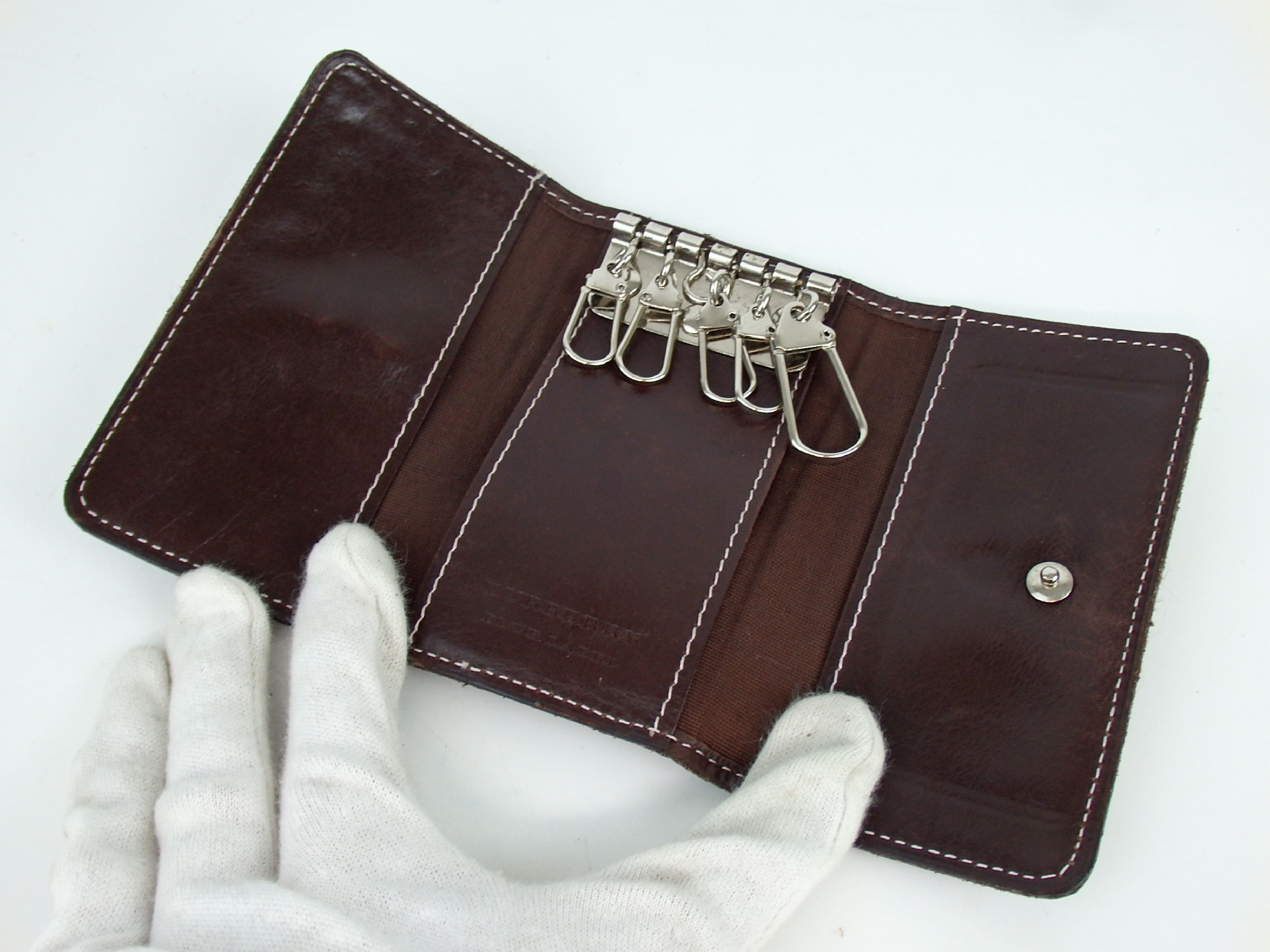 Nova Check Key Case — view 7