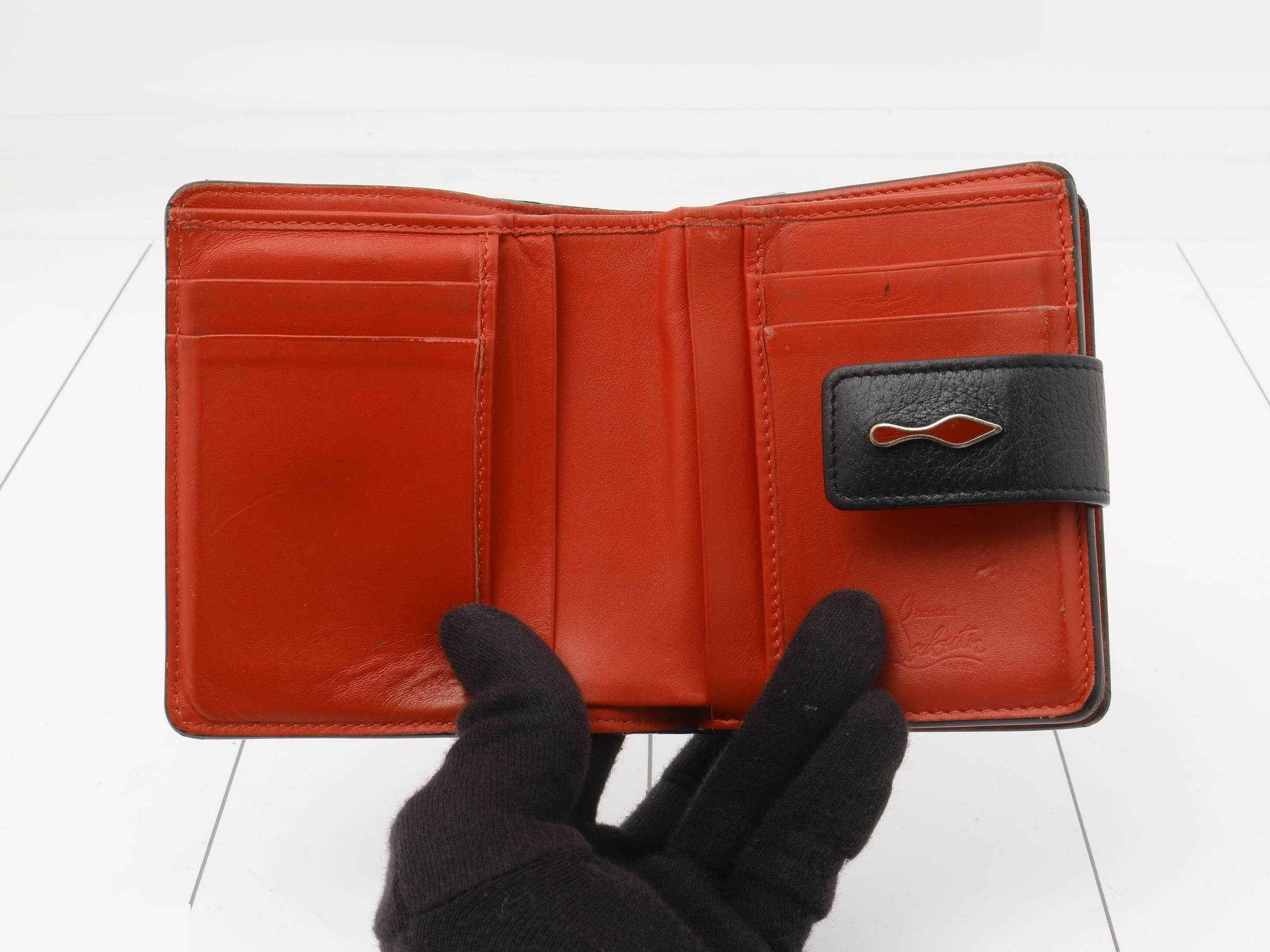 Other lines: Bags and Wallets — view 4
