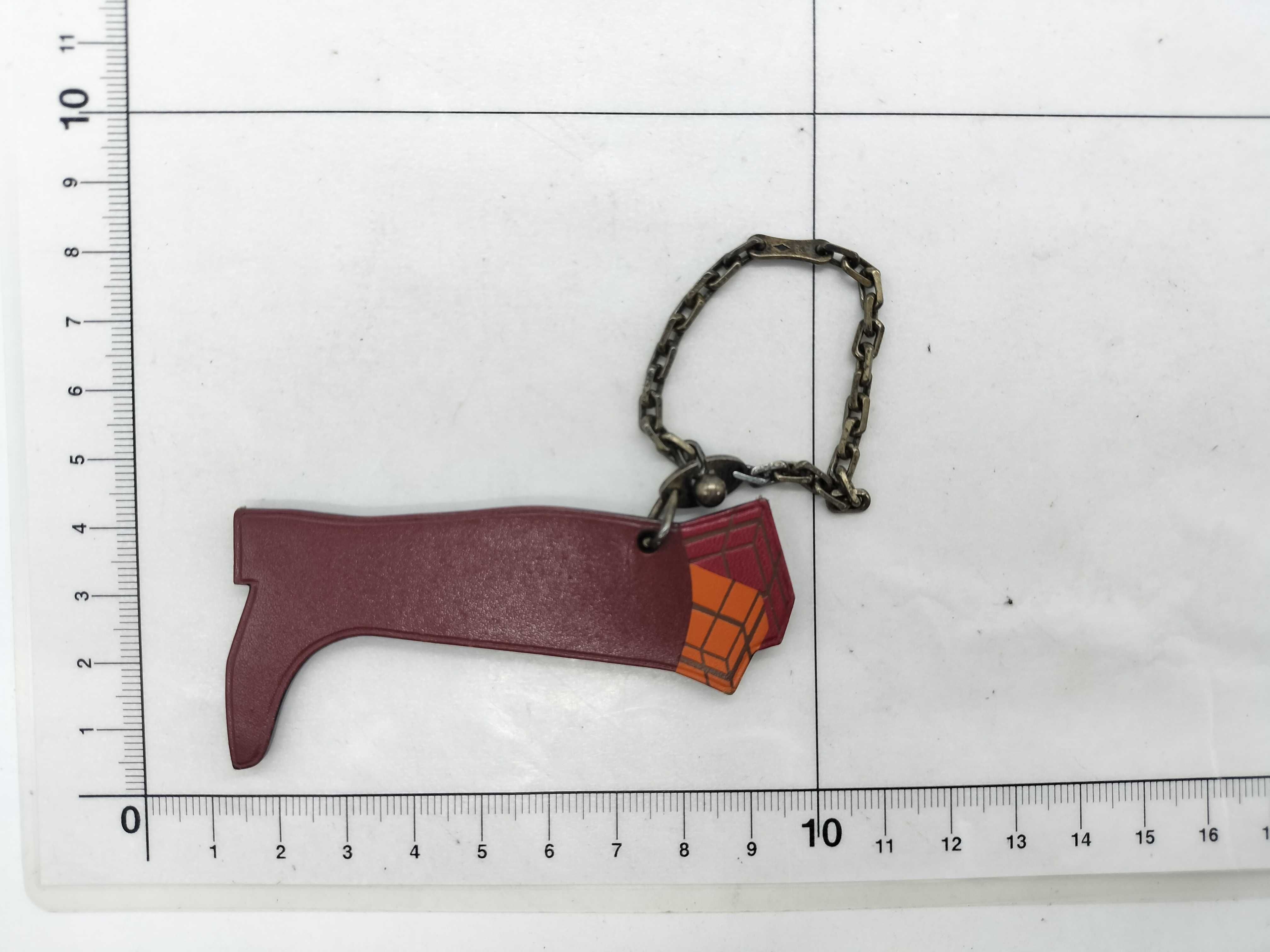 accessory charm — view 7
