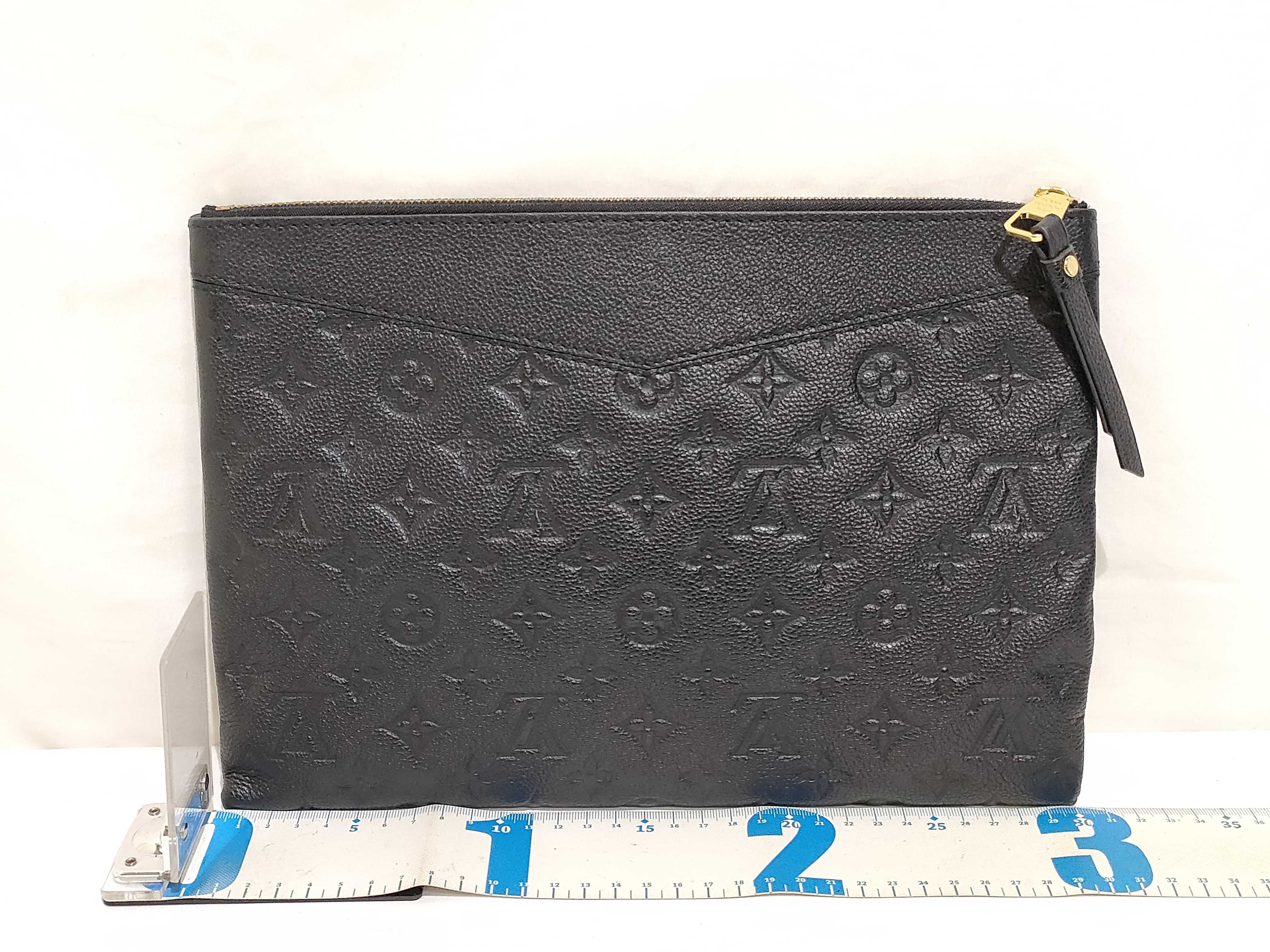 Monogram Empreinte KR - Monogram Empreinte Daily Pouch Bag Black Clutch Bag — view 2