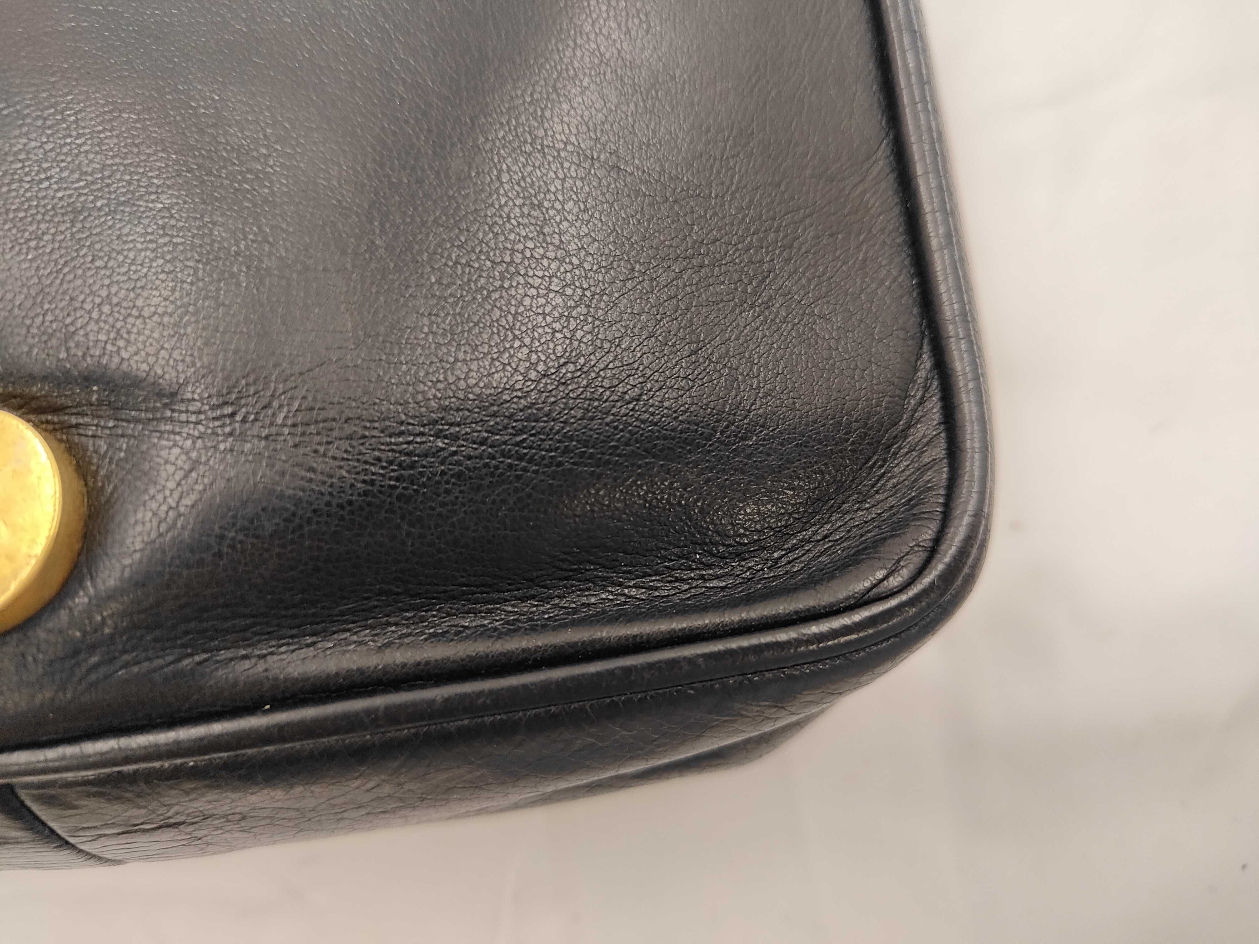 Coco Mark Chain Shoulder Bag — view 13