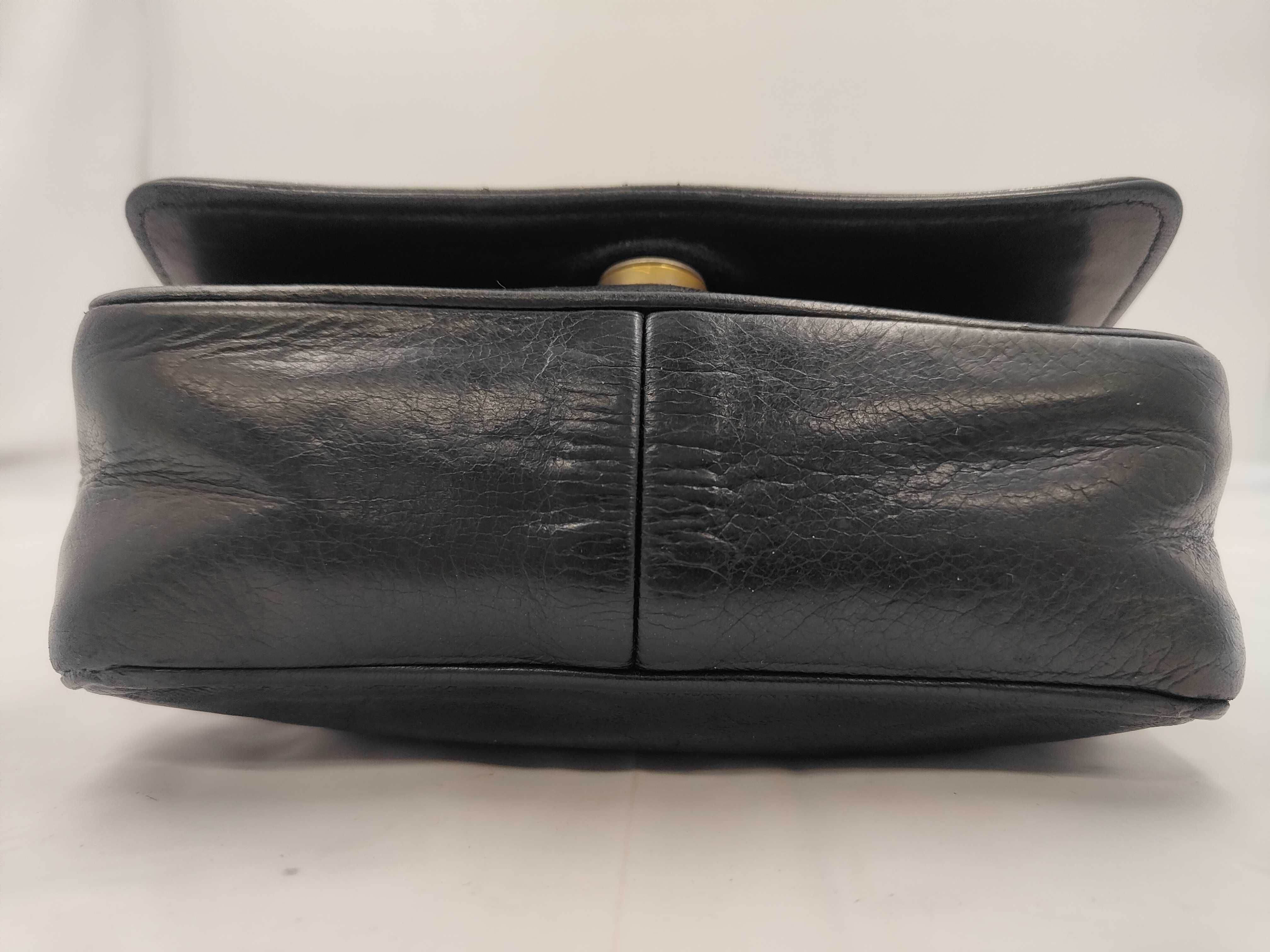 Coco Mark Chain Shoulder Bag — view 7
