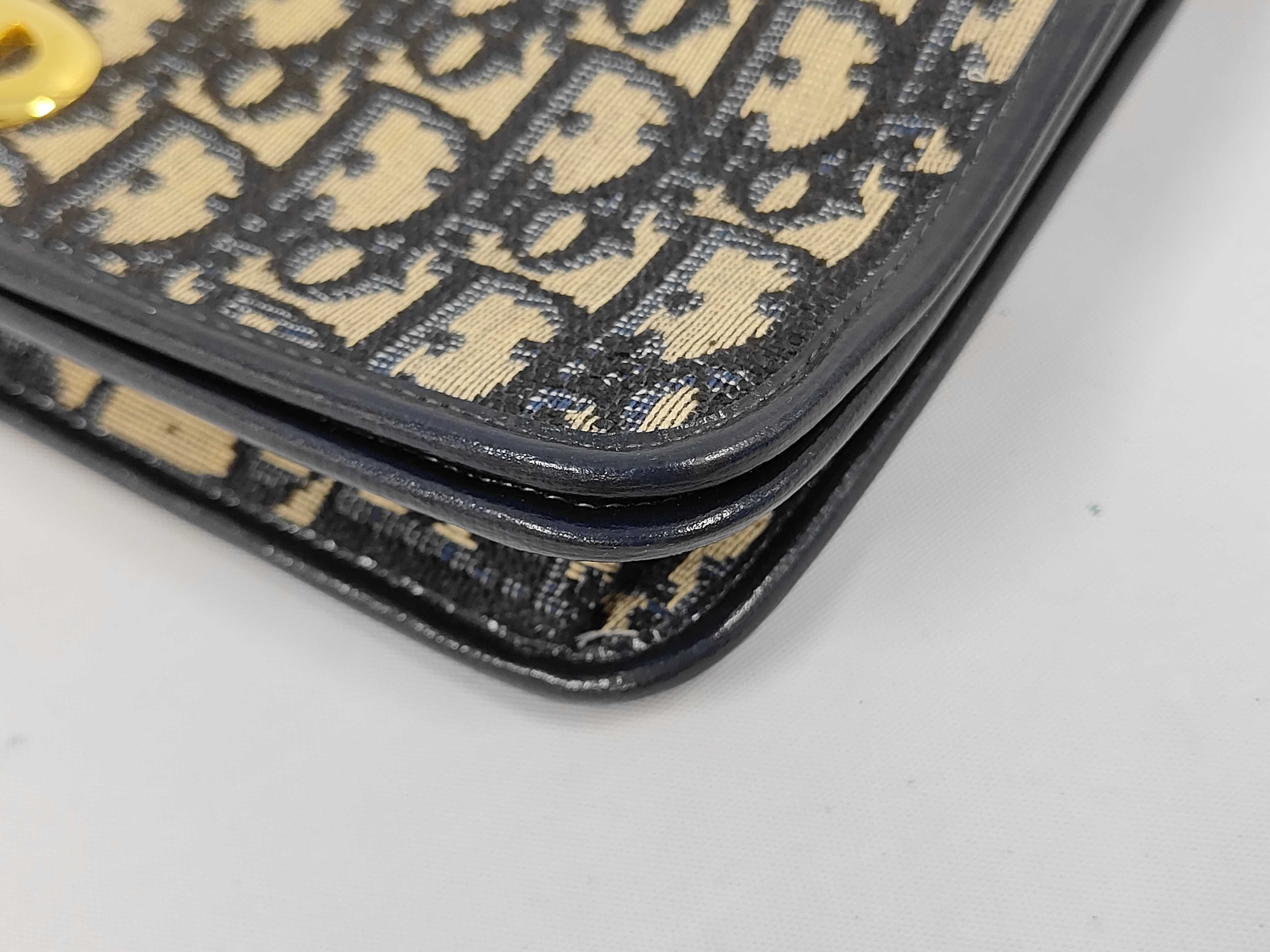 Trotter Chain Shoulder Bag — view 4