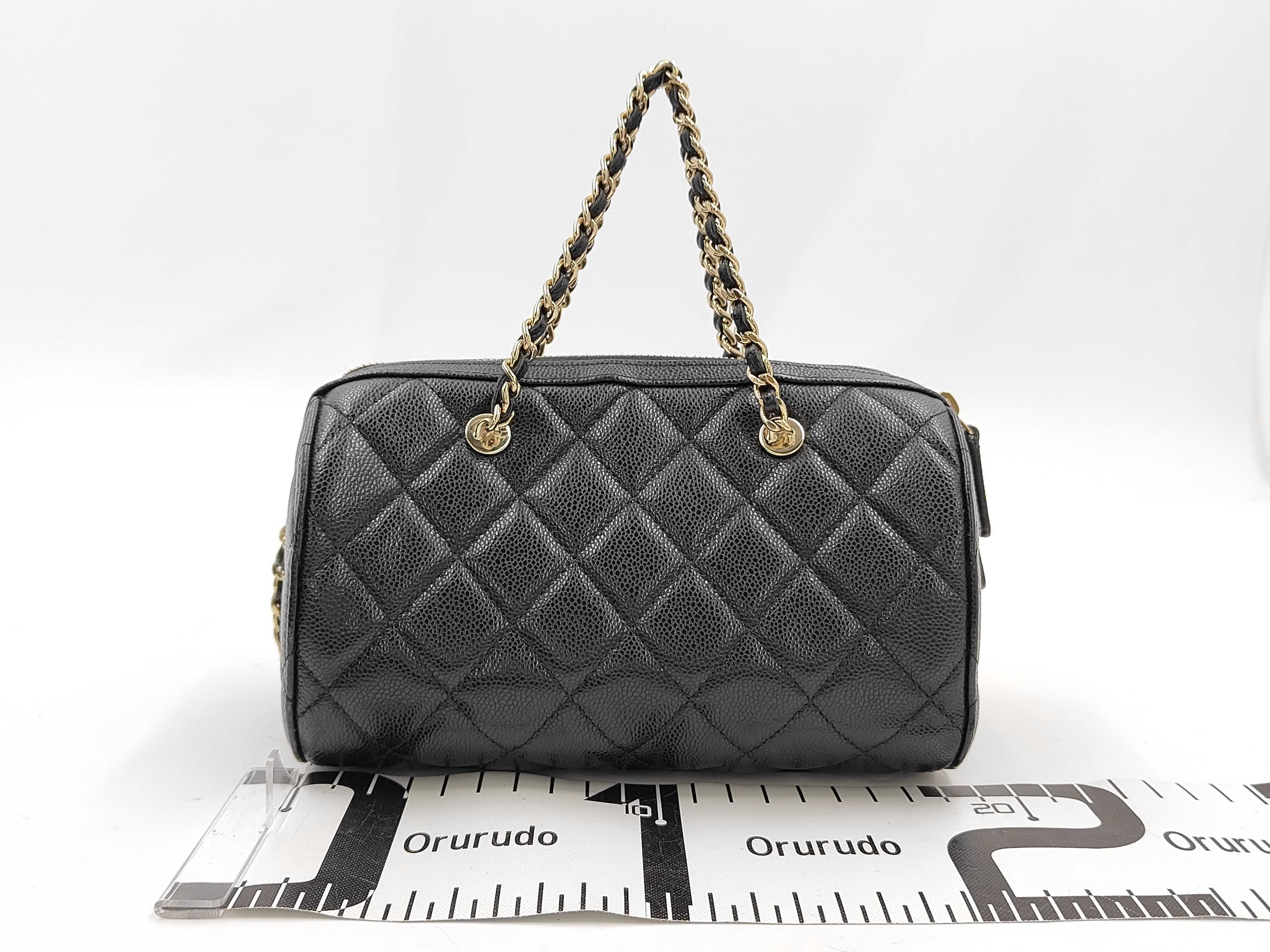 Matelassé Timeless Classic Line Caviar Skin Black Gold Hardware 2-Way Chain Mini Boston Bag — view 2