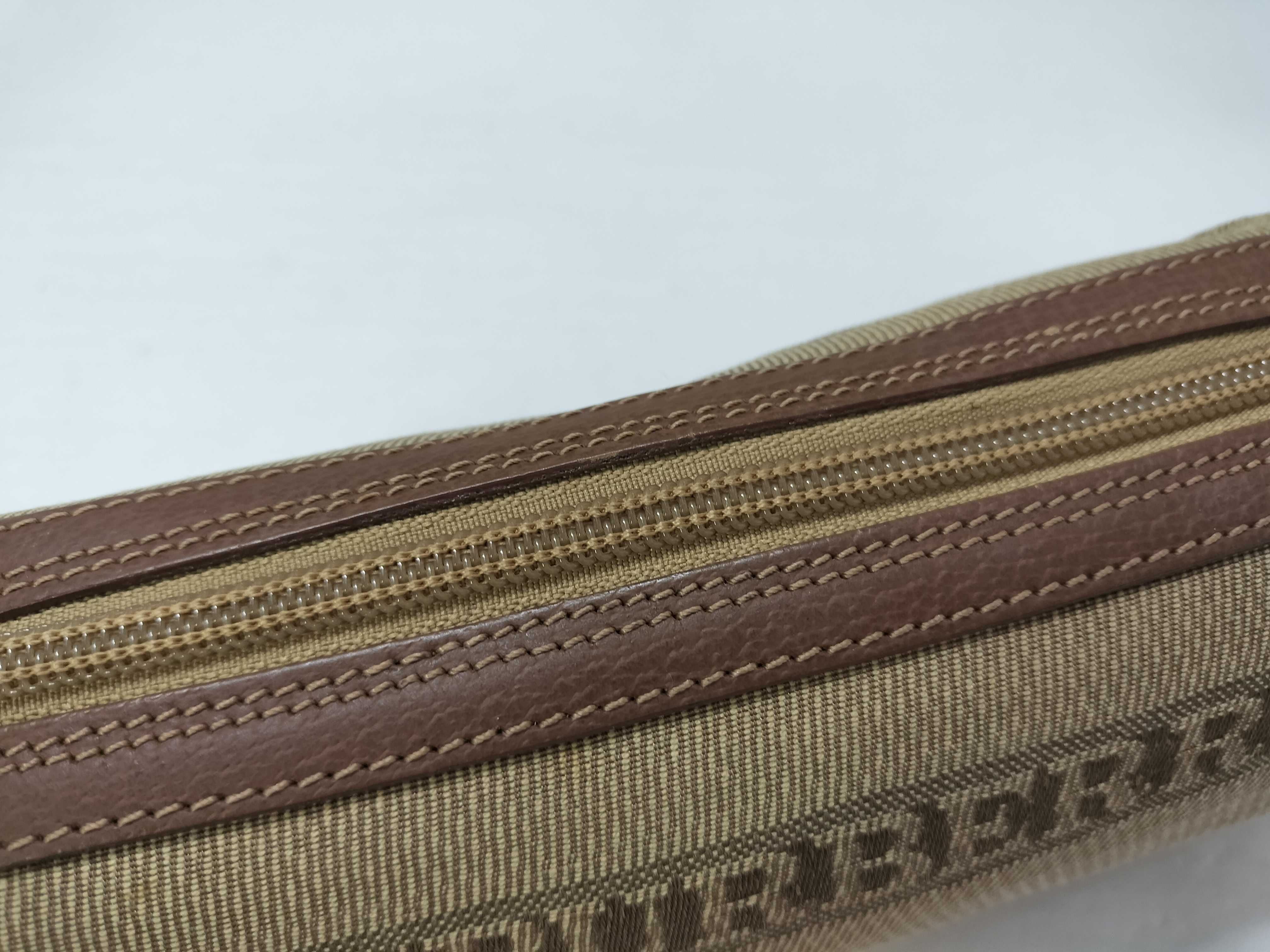 pouch — view 3