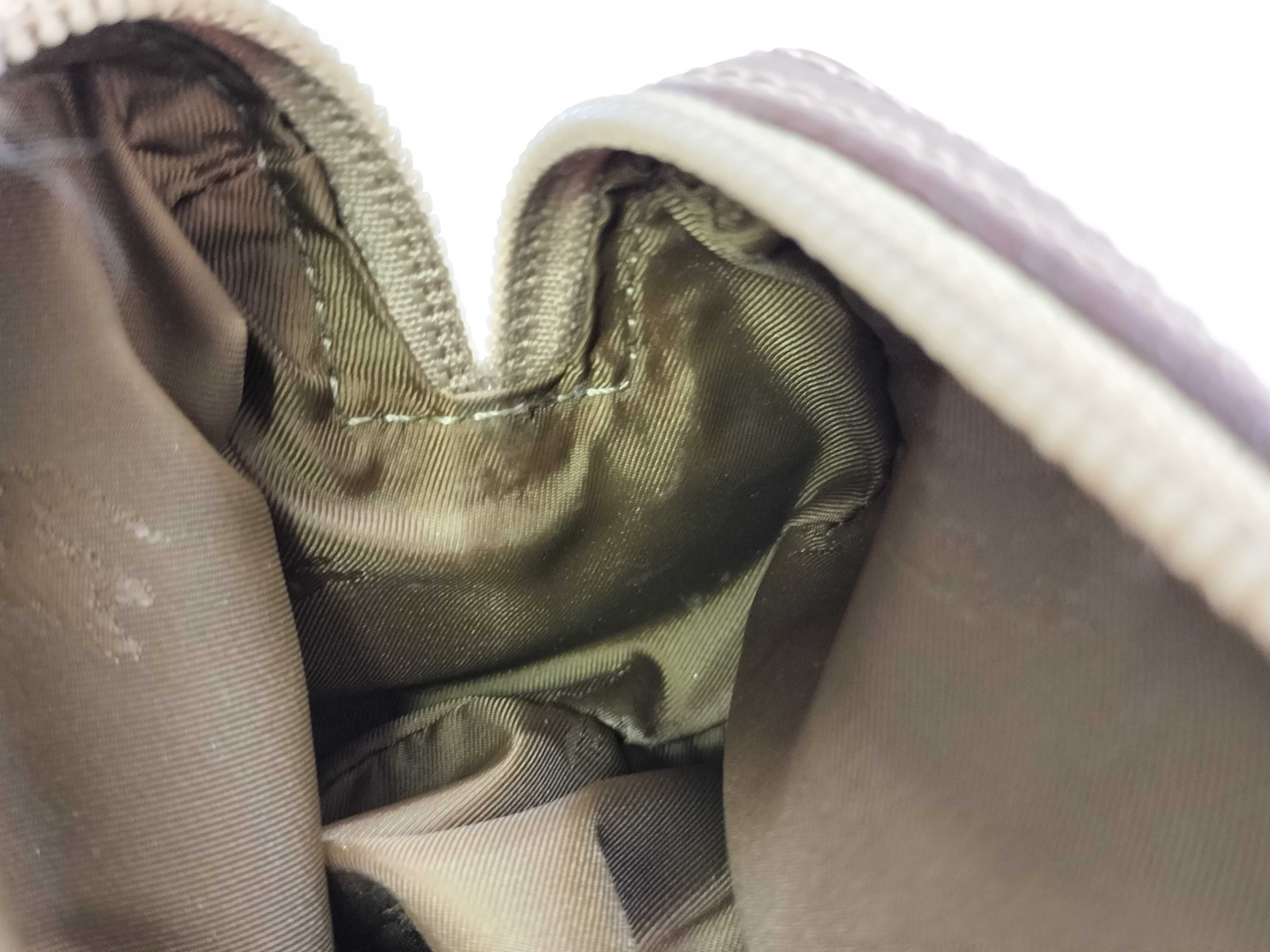 pouch — view 7