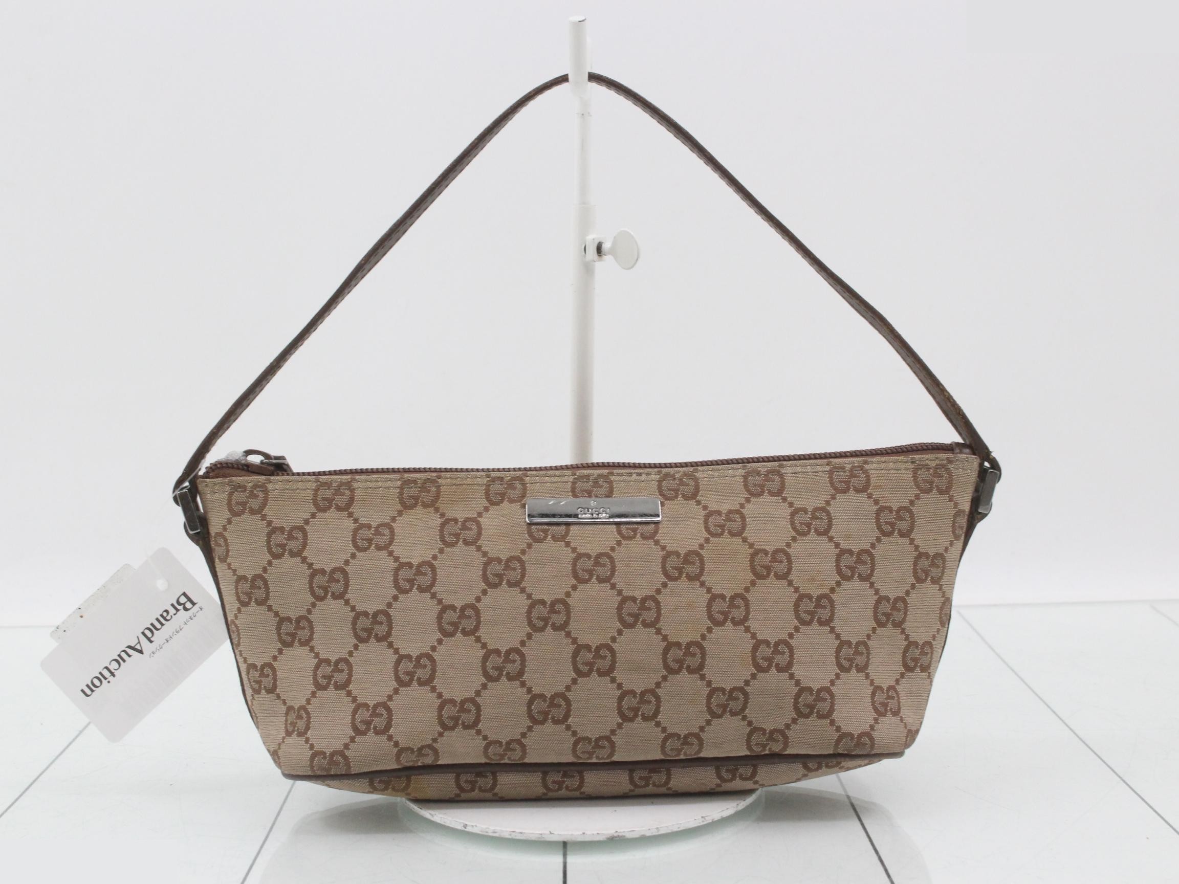 GG Canvas Shoulder Bag Accessory Pouch