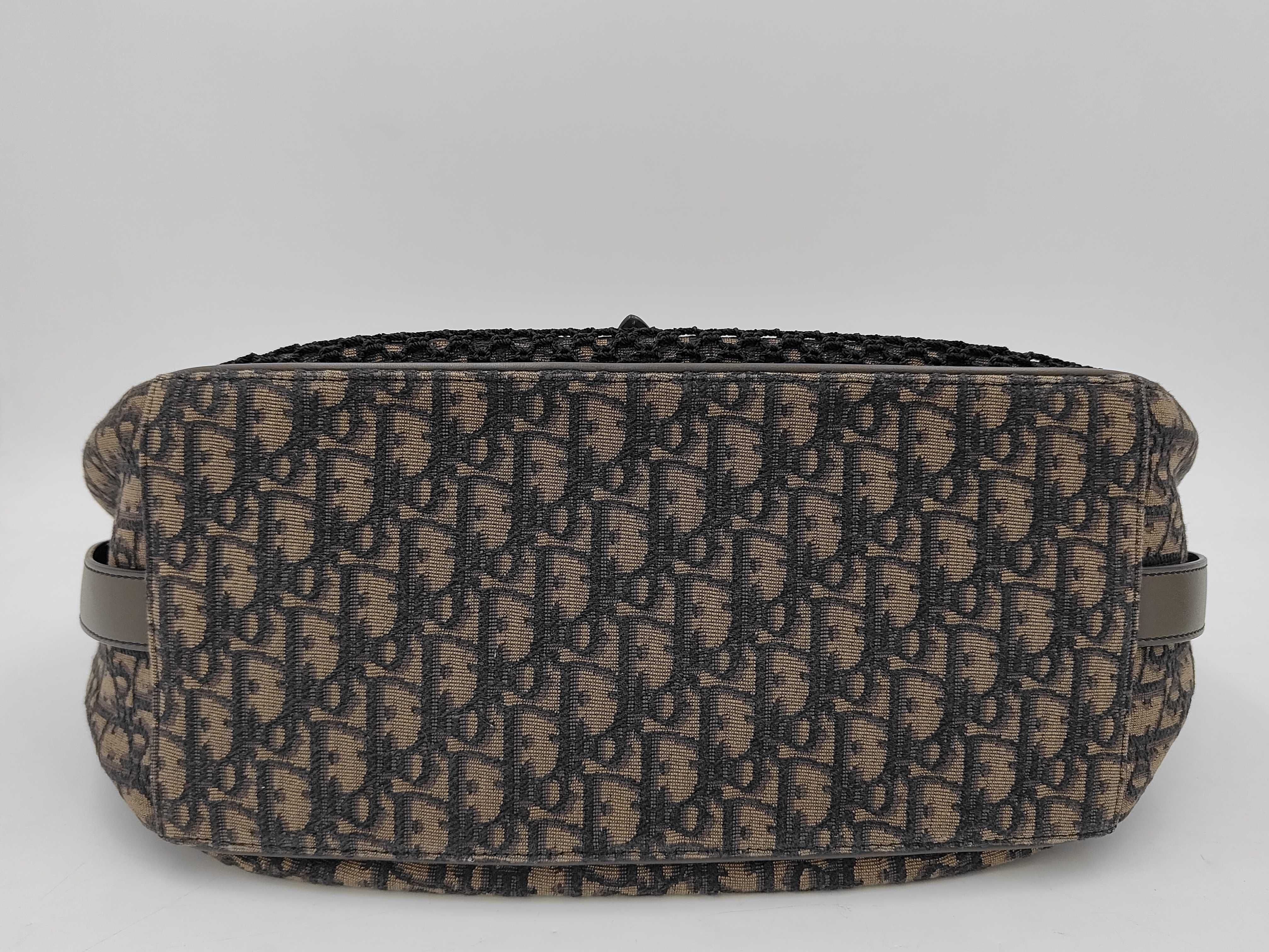 Trotter Saddle Soft Bag Black Shoulder Bag — view 4