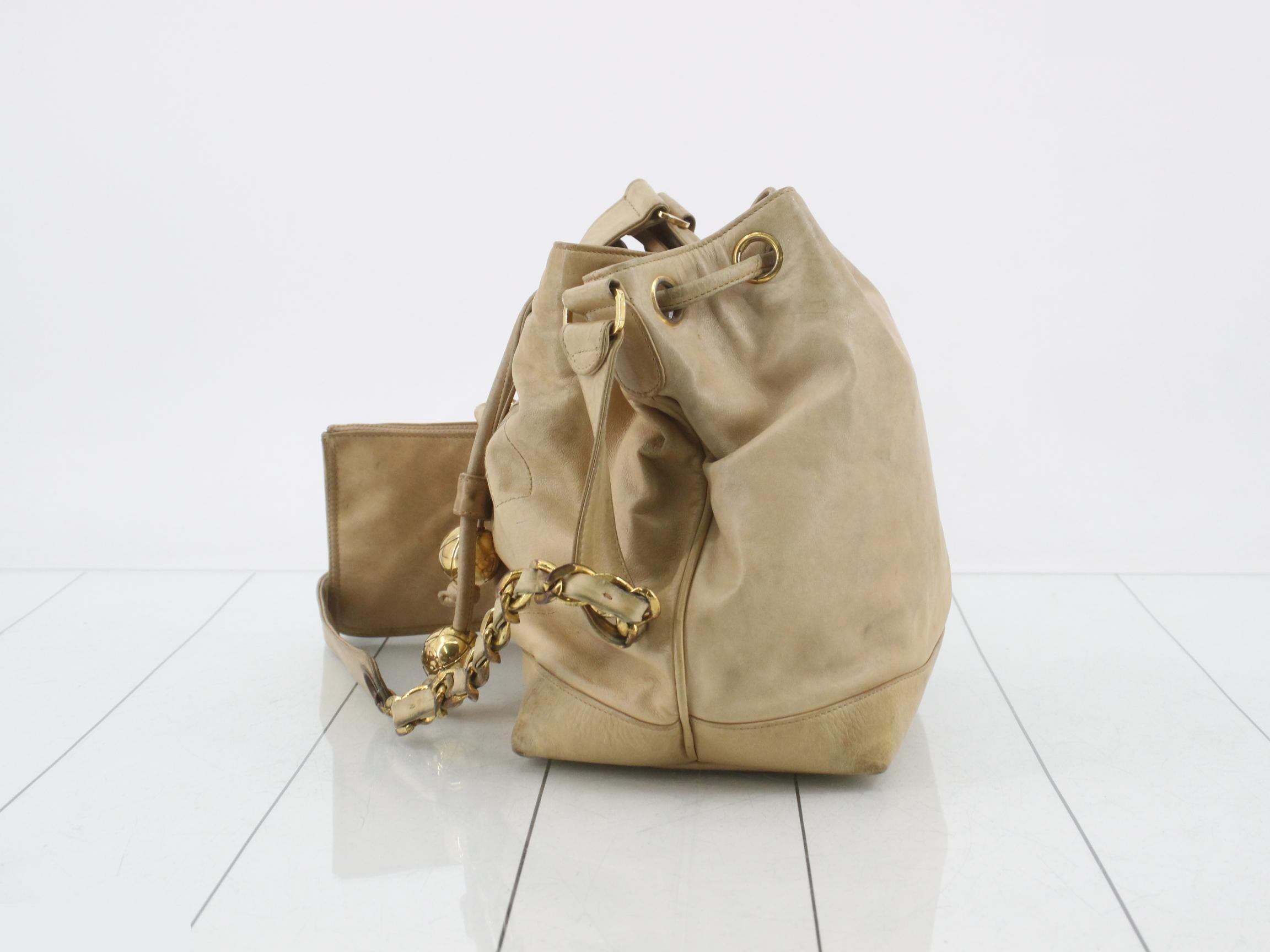 Chain shoulder bag, lambskin — view 3