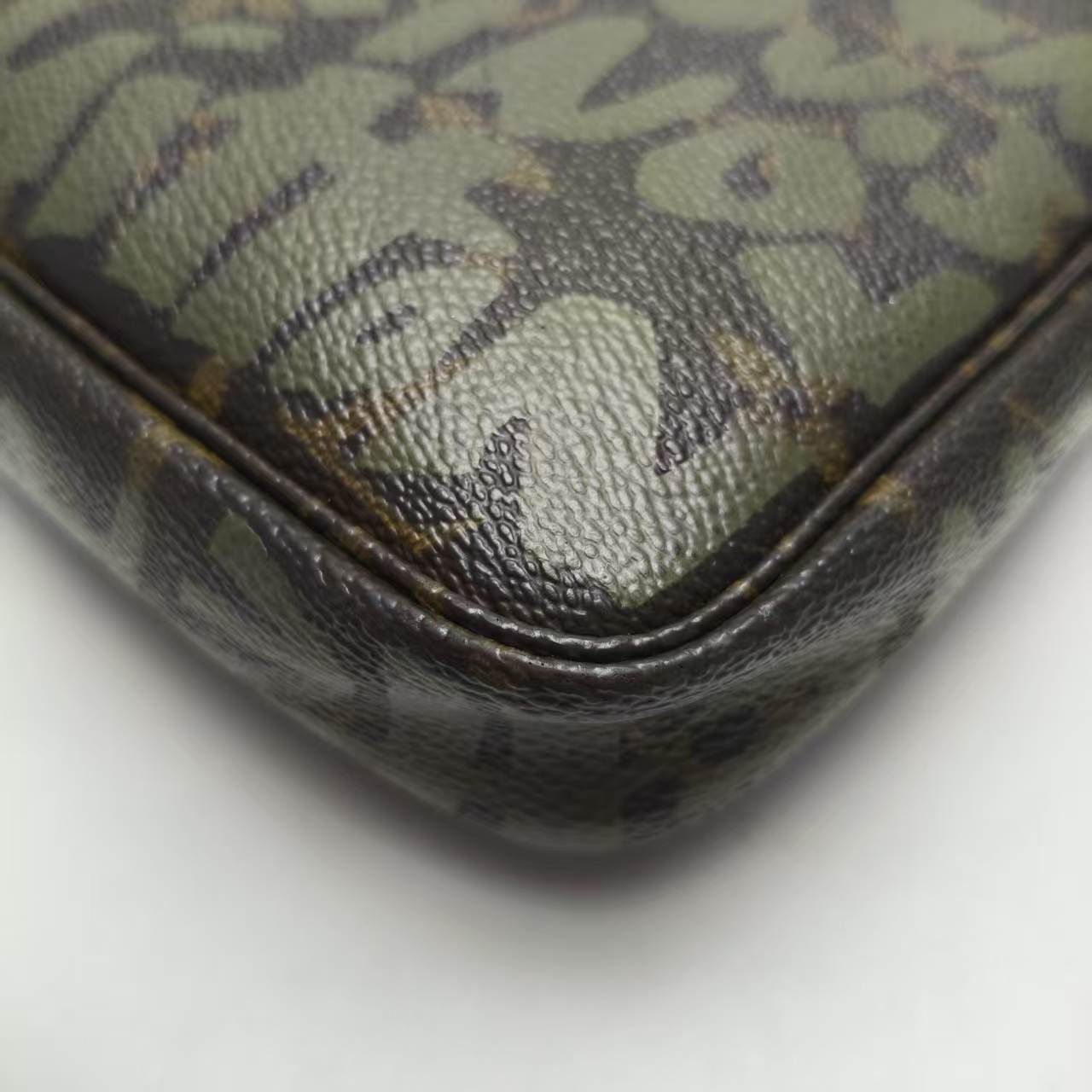 【*Shipped from: China*】LOUIS VUITTON Pochette Accessoires PU Handbag — view 5